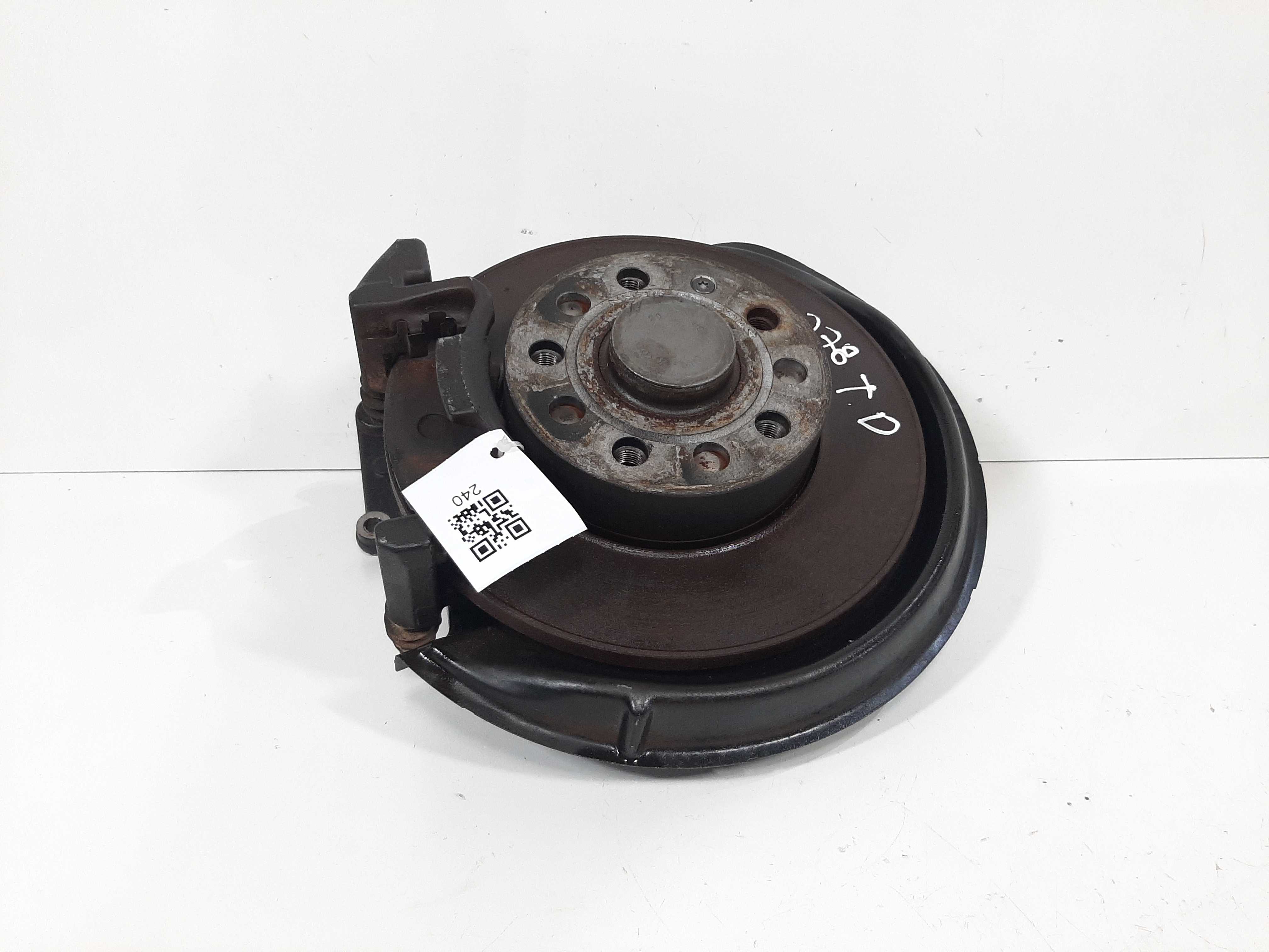 Montante Cubo Traseiro Direito Jetta 2.5 2007 2008 A 2012 1