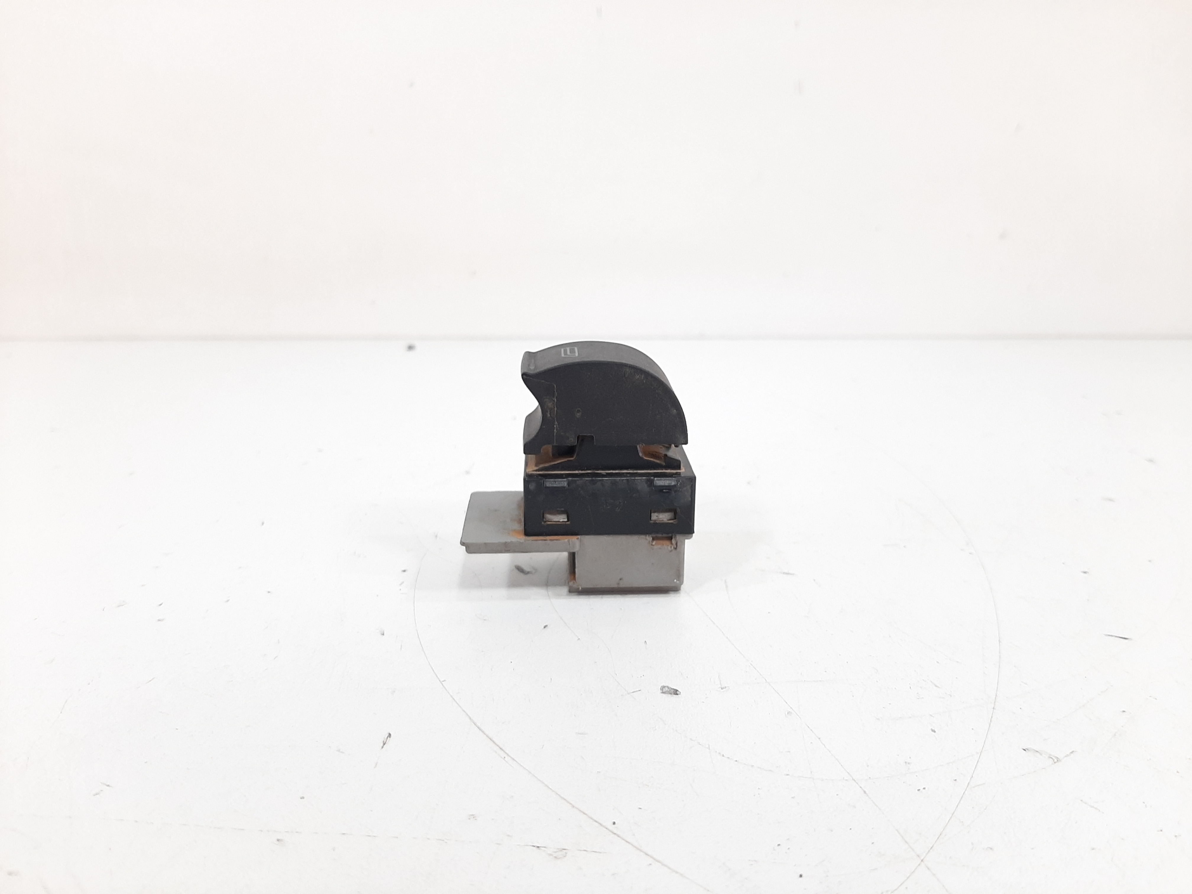 Botão Vidro Elétrico Traseiro Direito Audi A3 1997 A 2006 5