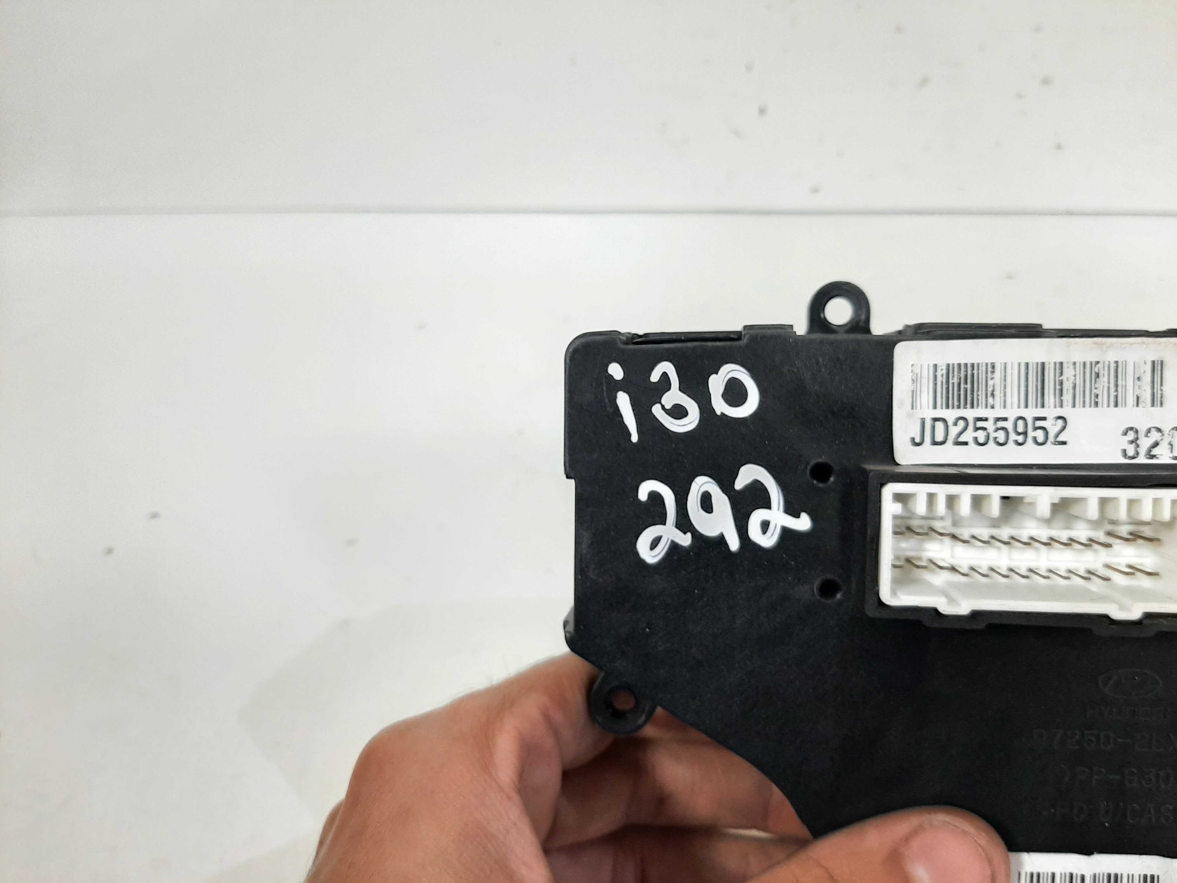 Comando Ar Condicionado Digital Hyundai I30 2009 2010 A 2012 1
