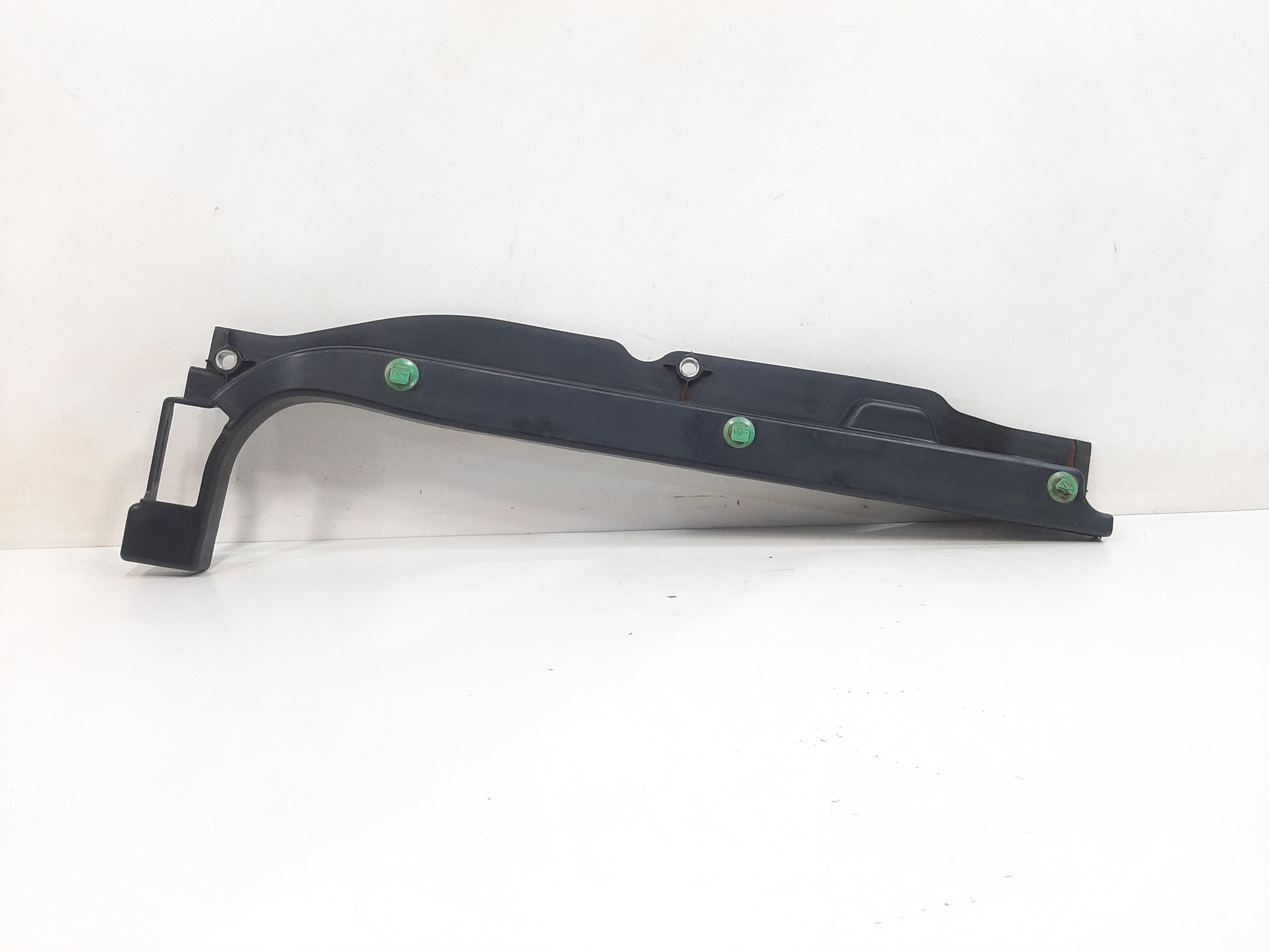 Moldura Lateral Tampa Traseira Direita Fiat Toro 2016 A 2023 5