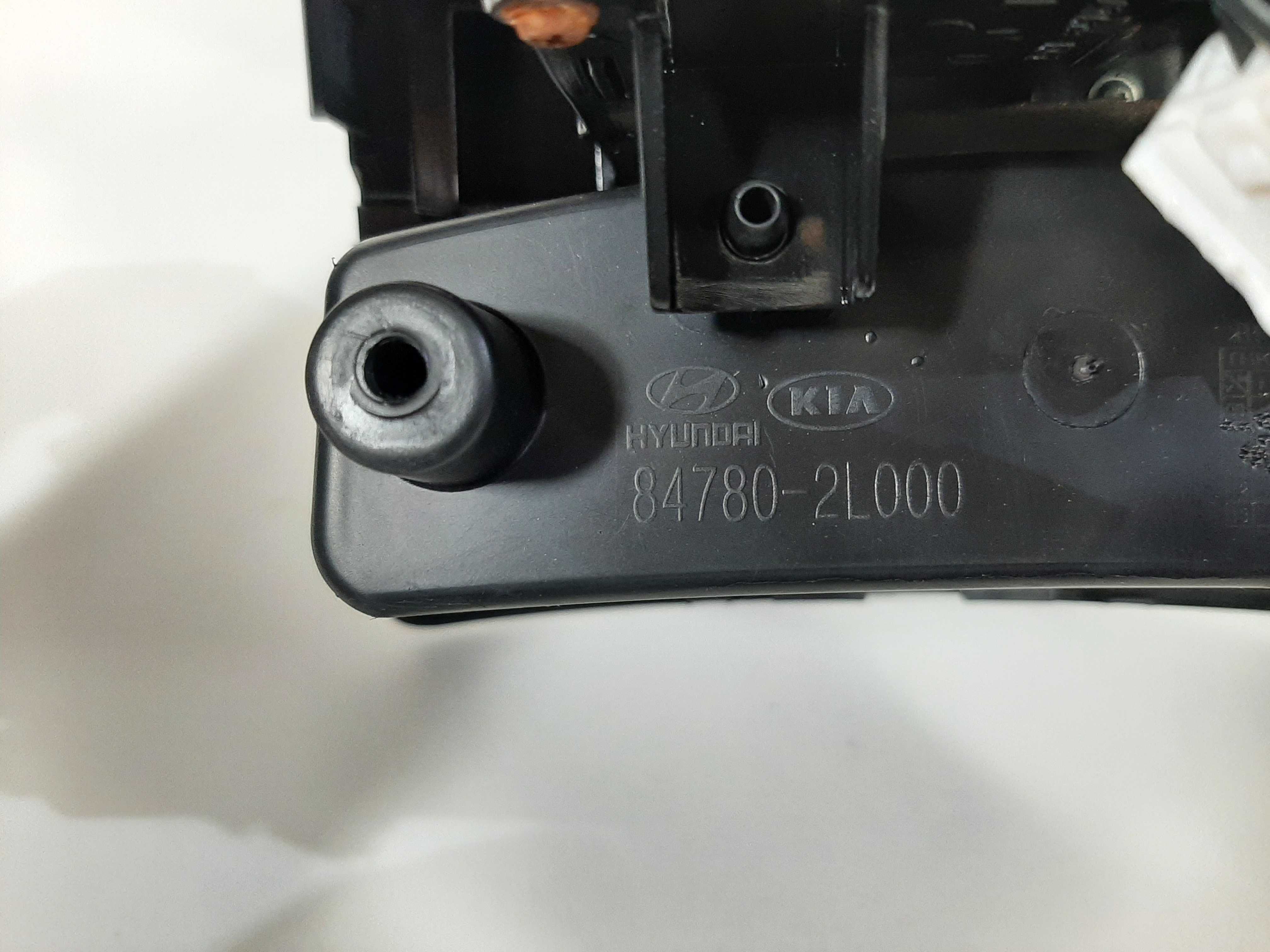 Porta Objeto Painel Central Hyundai I30 2006 2007  A 2012 3