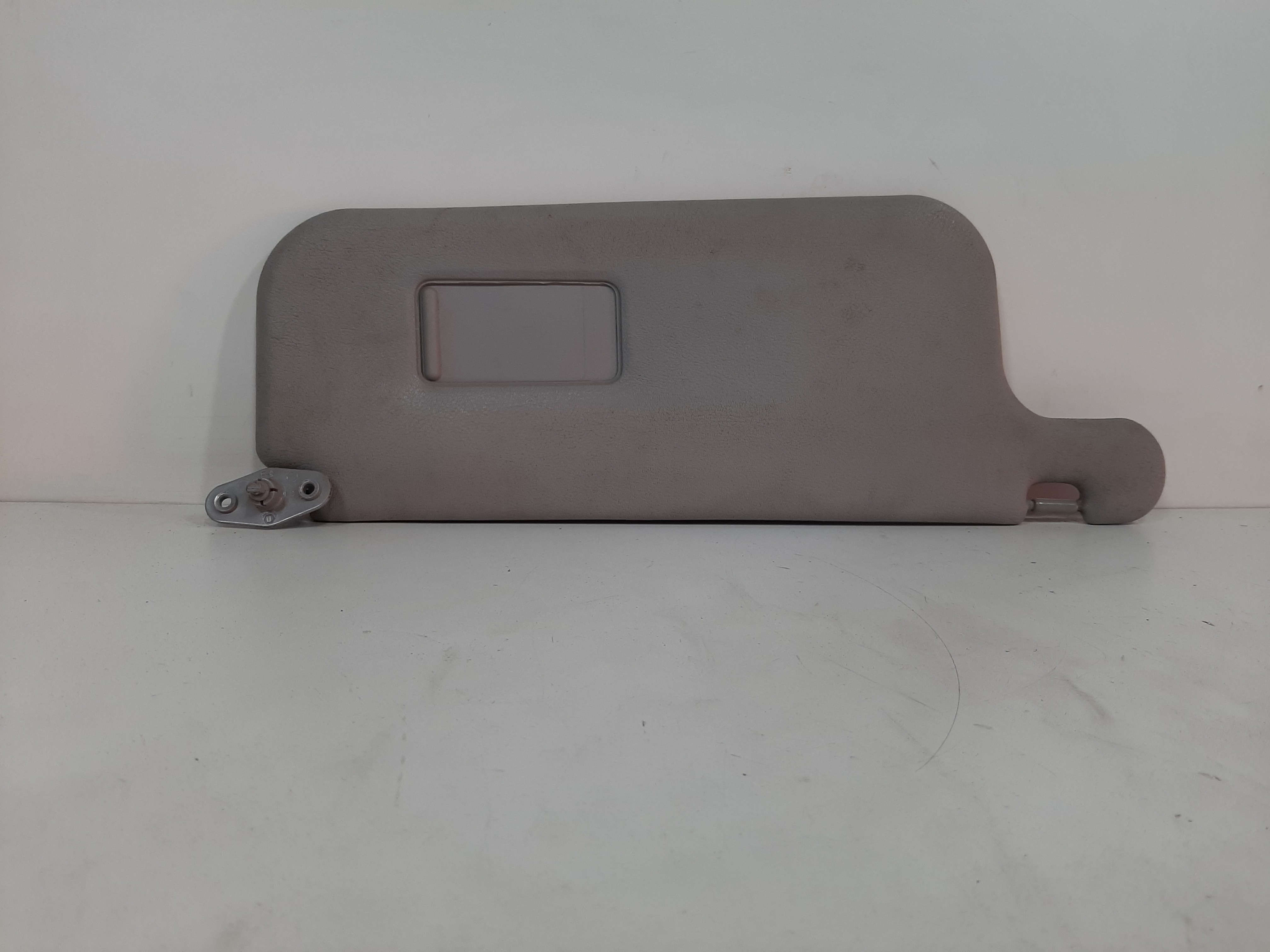 Quebra Sol Dianteiro Direito Mitsubishi Pajero Tr4 2004 2005 3