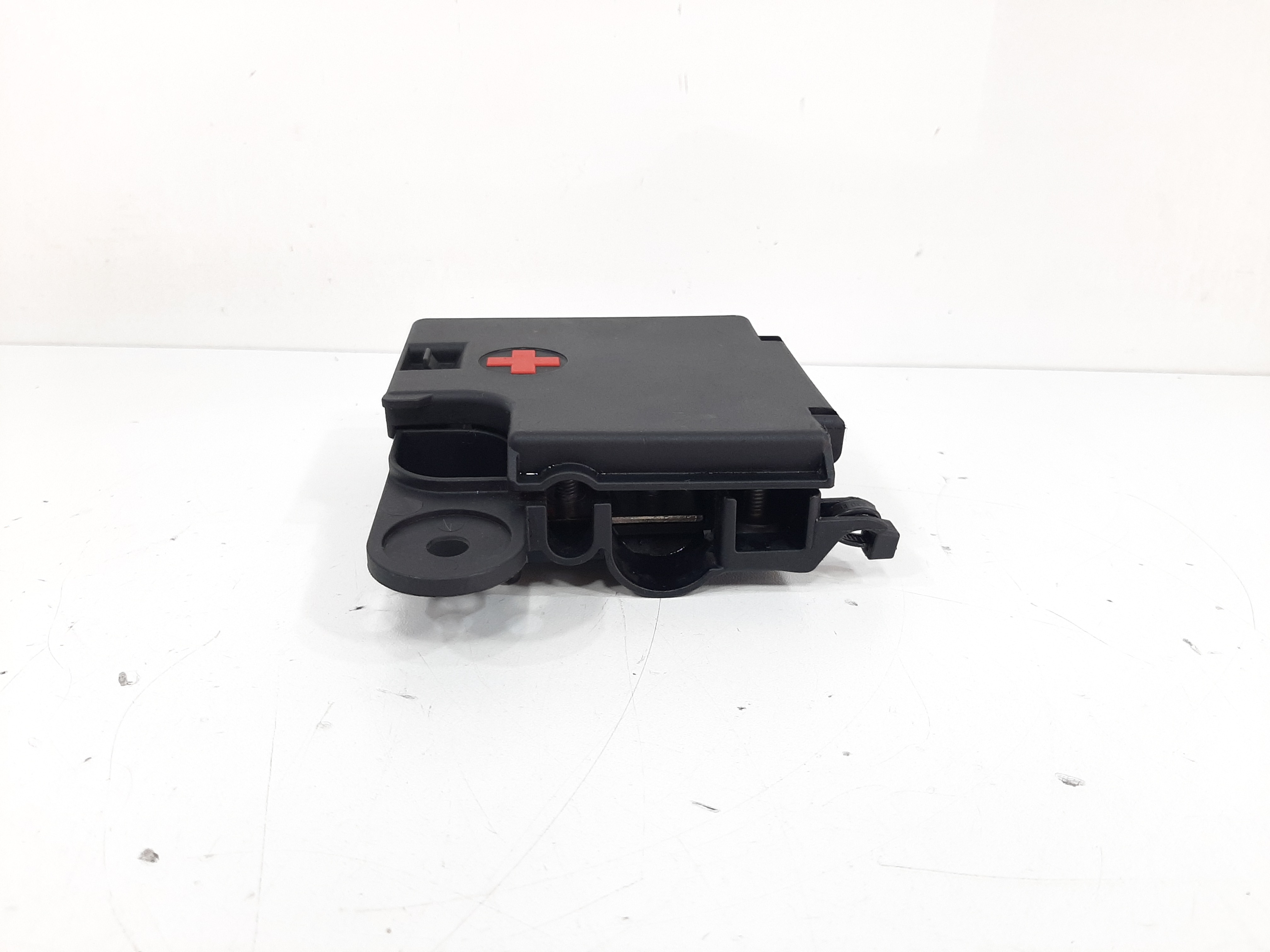 Caixa Fusível Bateria Positivo Audi A4 1.8 2013 2014 2015 1