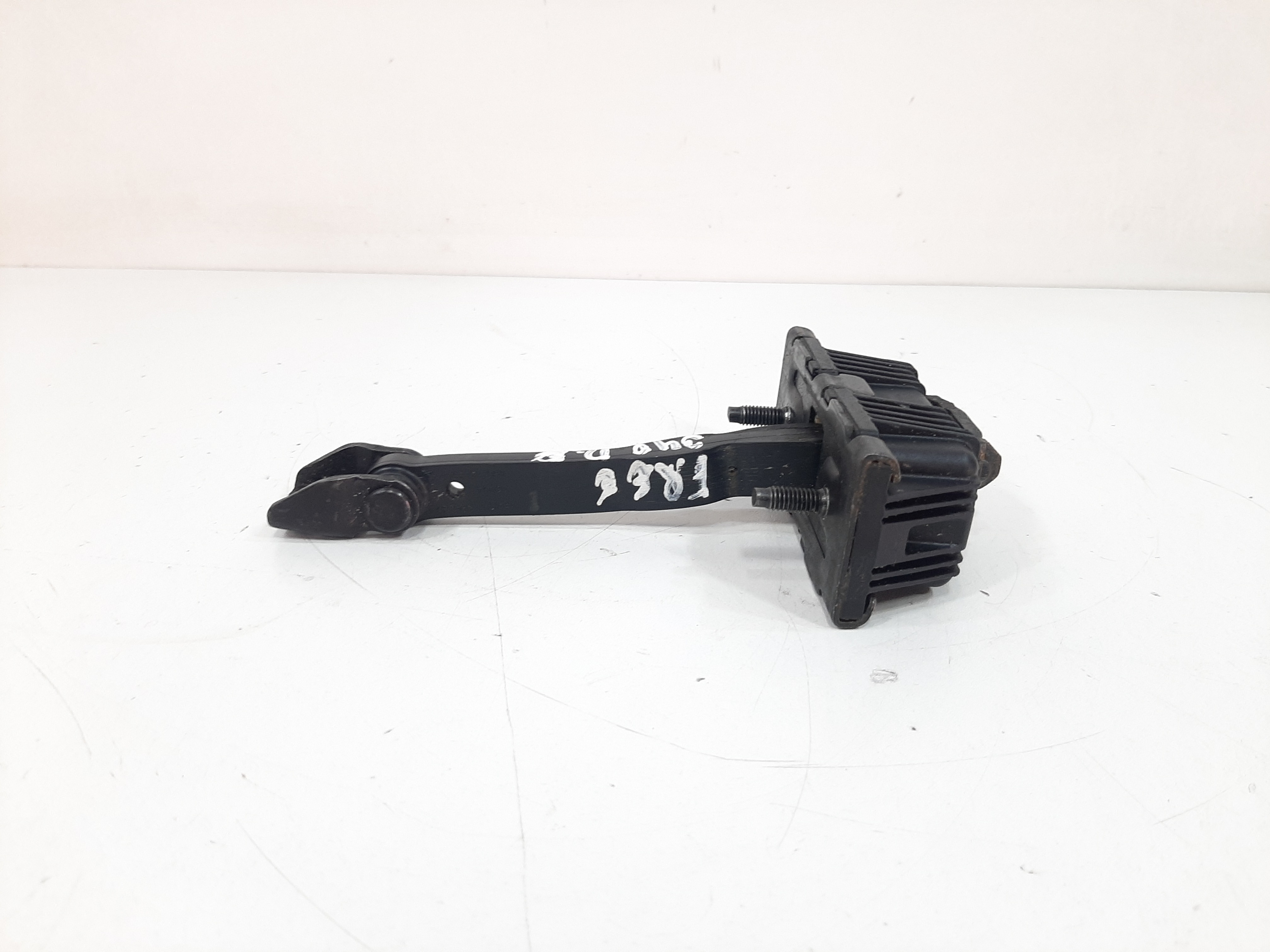 Limitador Porta Dianteira Direita Freelander 2 2007 A 2012 6