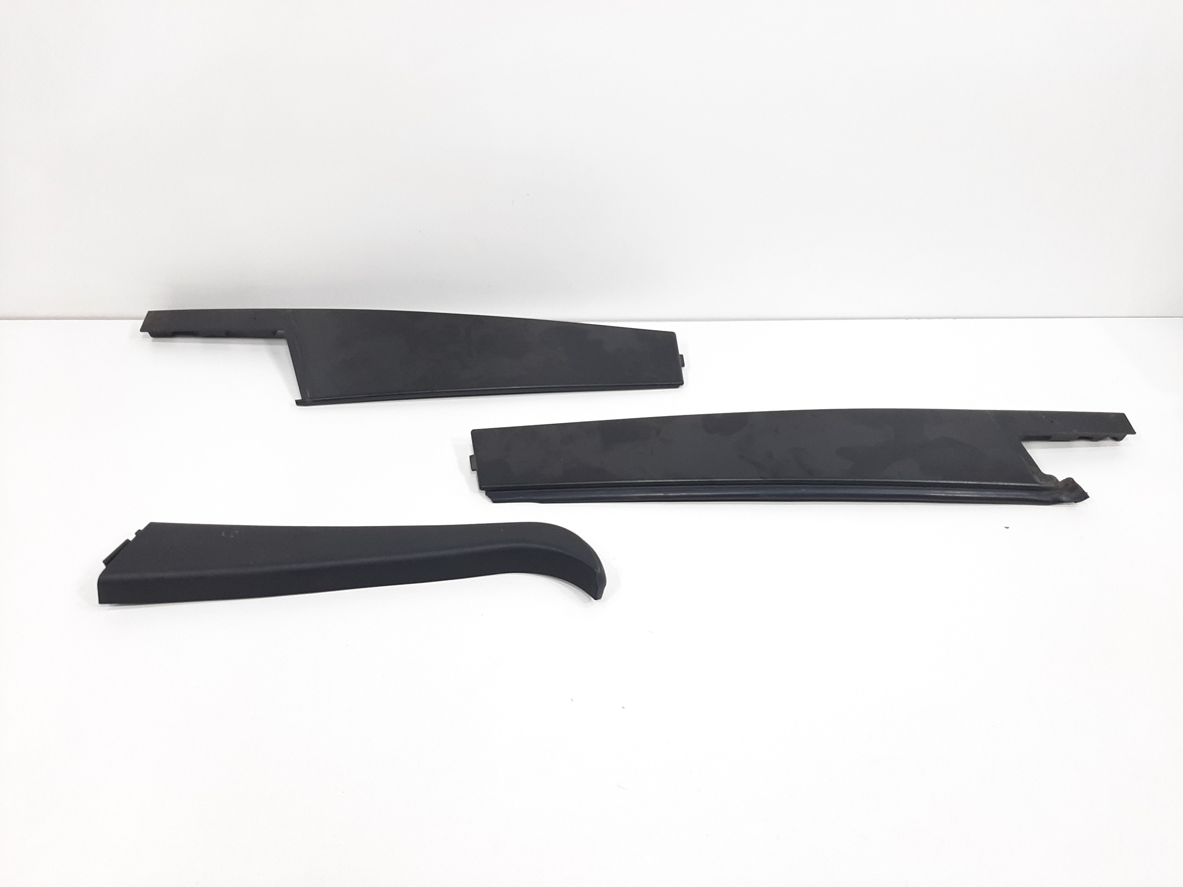 Kit Moldura Porta Traseira Esquerda Renegade 2015 A 2020 3