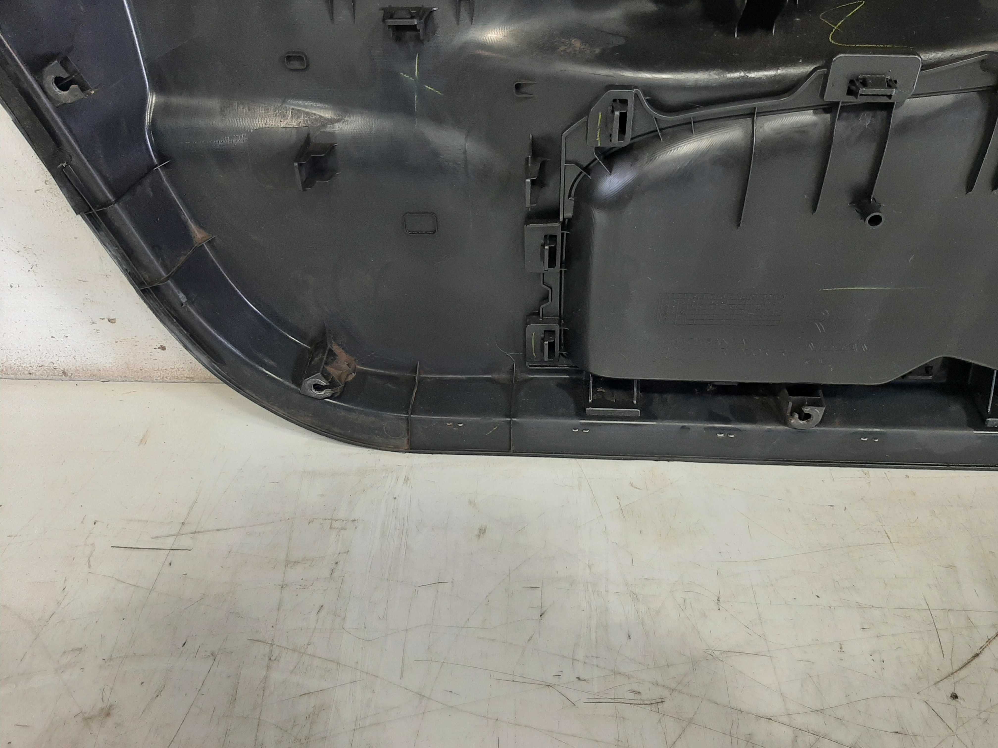 Forro Porta Dianteiro Direito Nissan Versa 2011 2012 A 2017 8