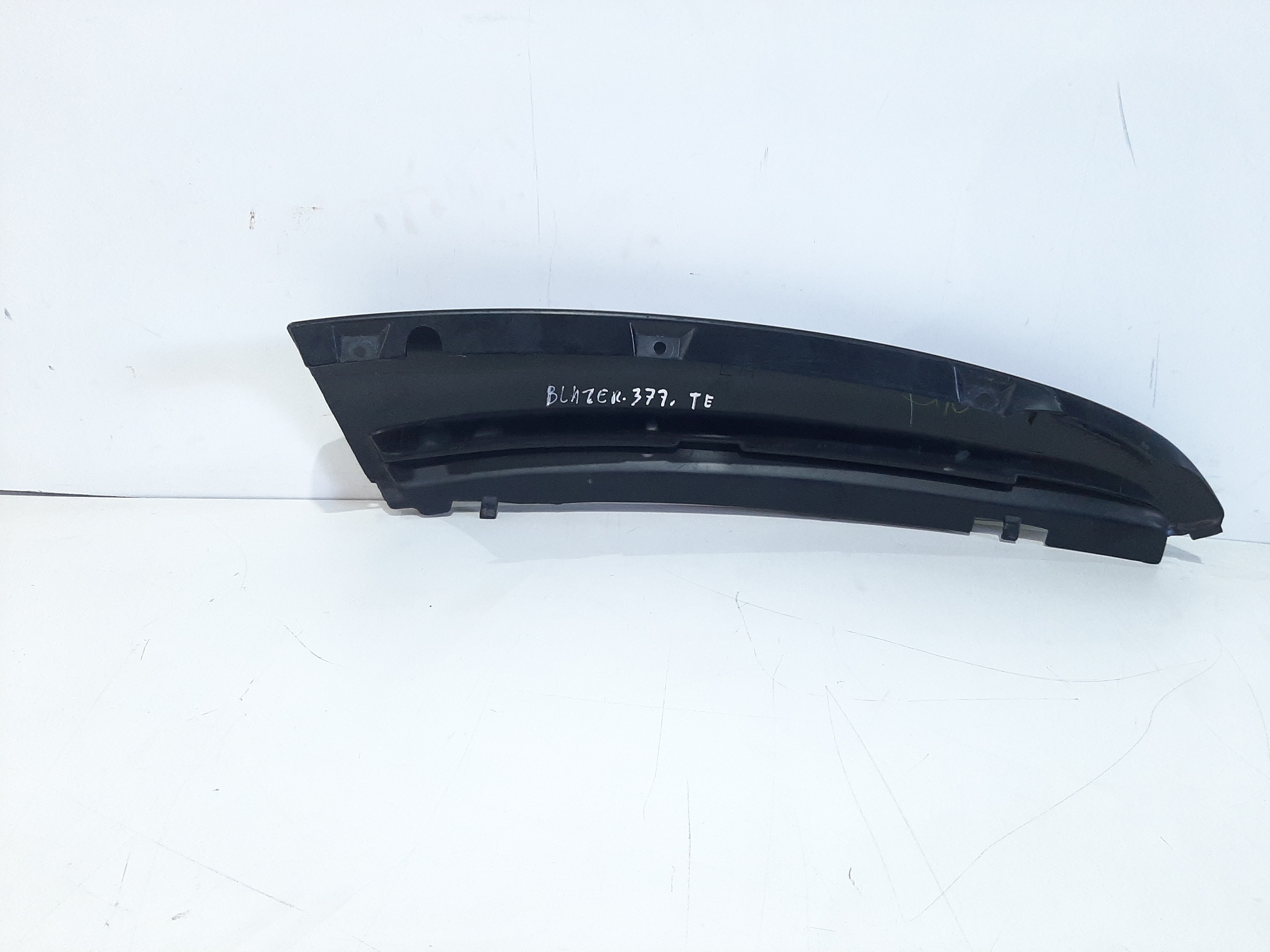 Moldura Aplique Tampa Traseira Esquerda Gm Blazer 1995 A 00 3