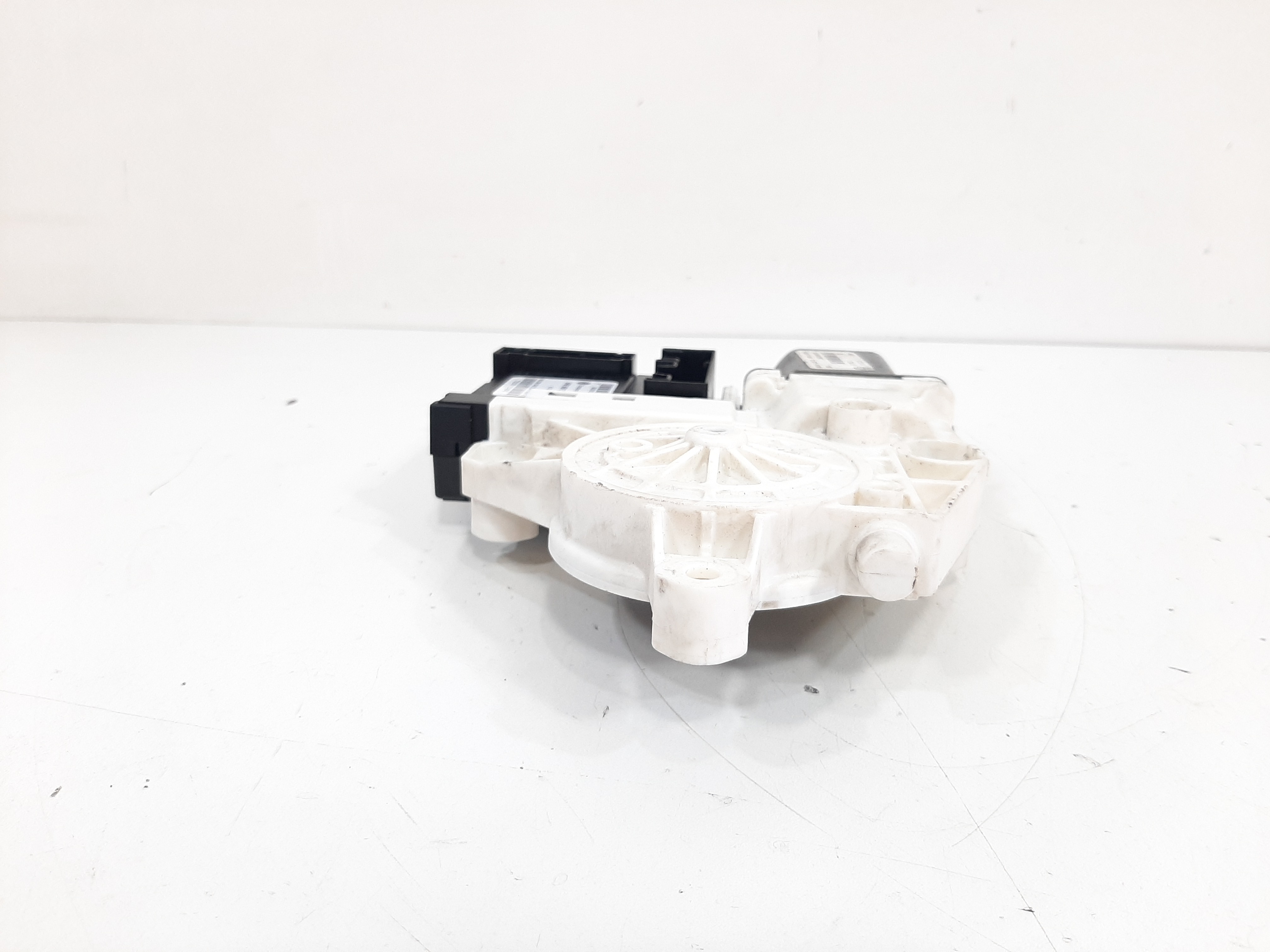 Motor Vidro Elétrico Dianteiro Direito Vw Tiguan 2012 A 2017 4