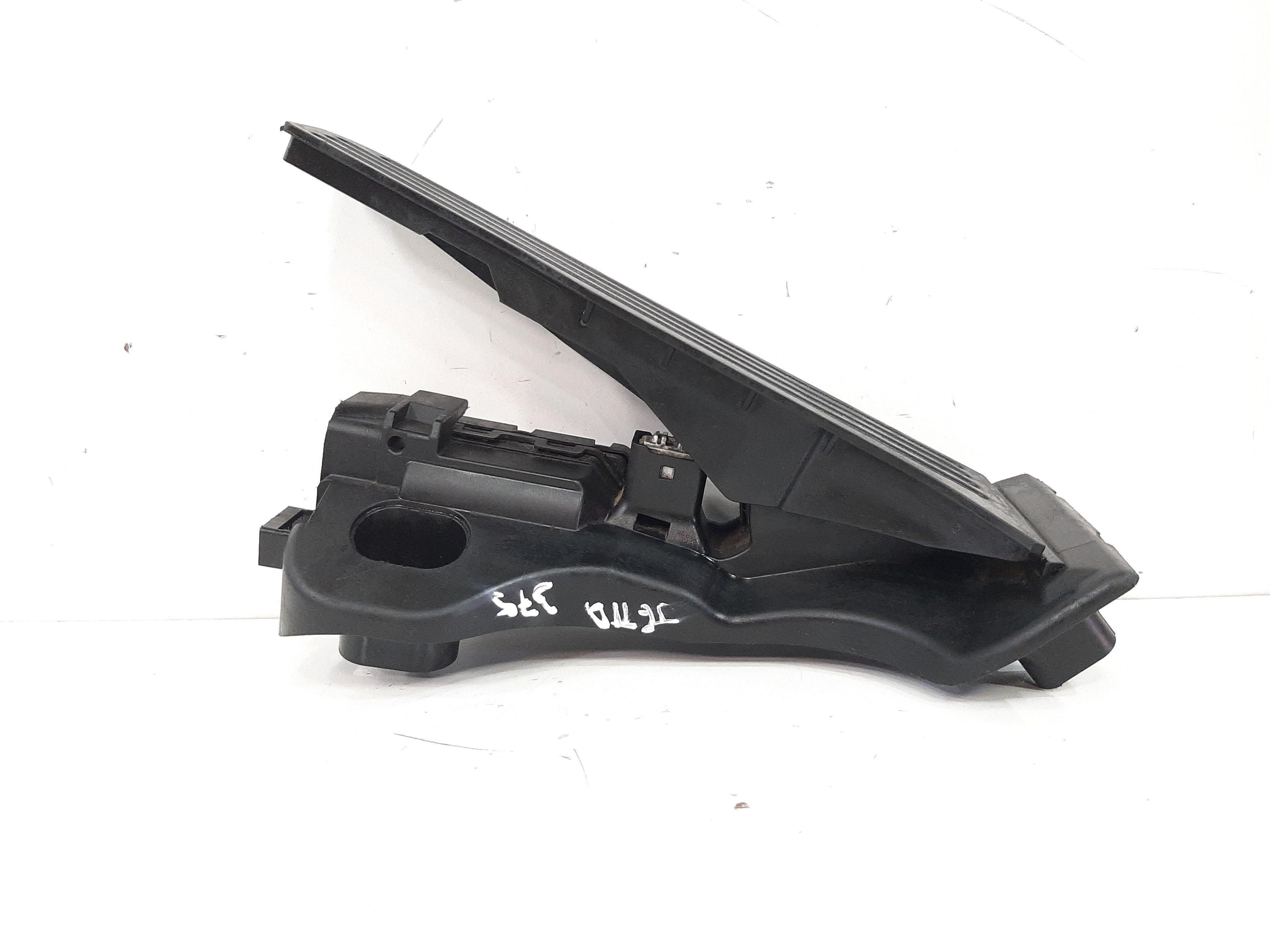 Pedal acelerador Jetta 375 2