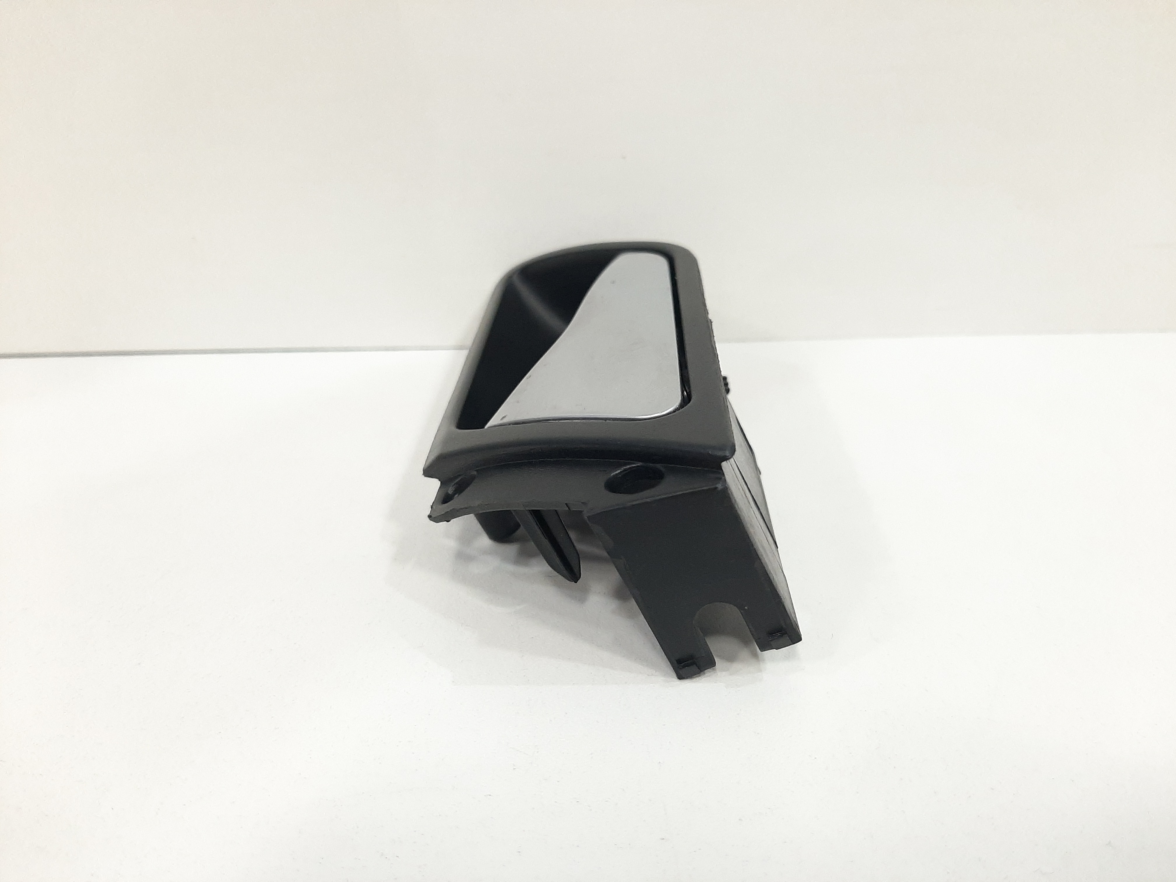 Maçaneta Interna Traseira Esquerda Vw Jetta 2011 2012 A 2017 2