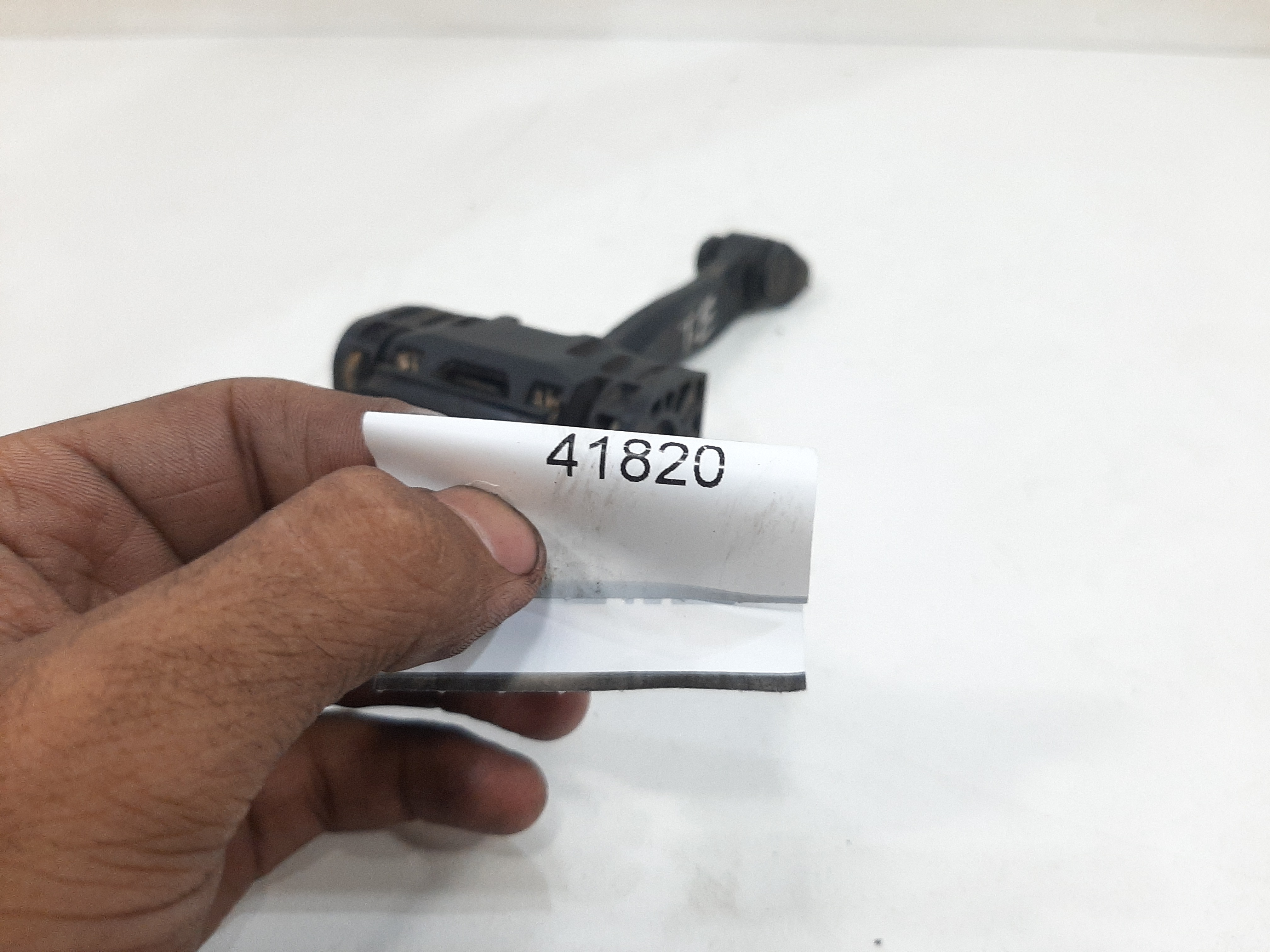 Limitador Porta Traseira Esquerda Gm Vectra Gt 2008 A 2011 2