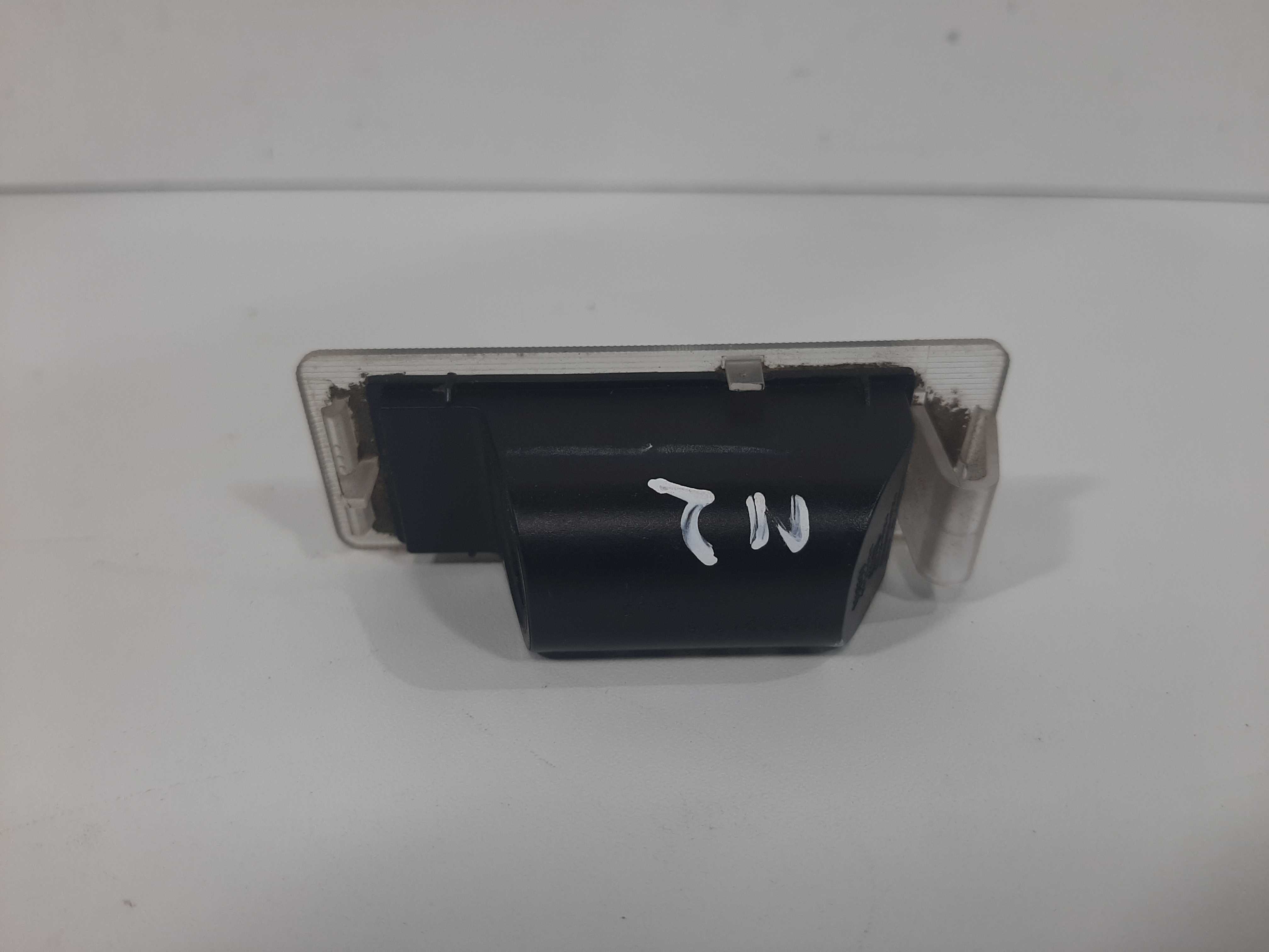 Lanterna Placa Traseira Gm Tracker Ltz 2014 2015 2016 A 2019 3