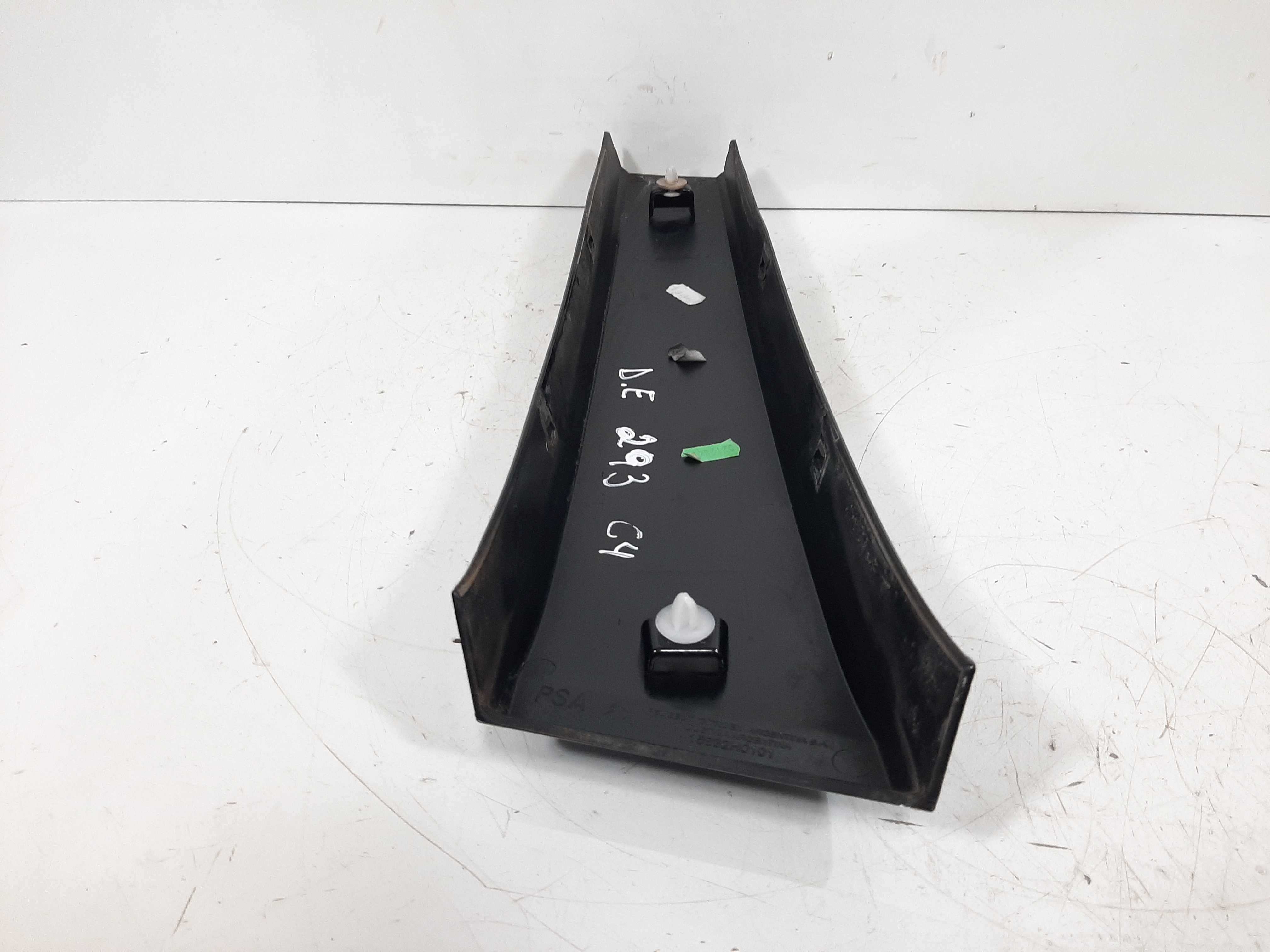 Coluna Externa Esquerda Citroen C4 07 A 2013 Com Detalhe 8