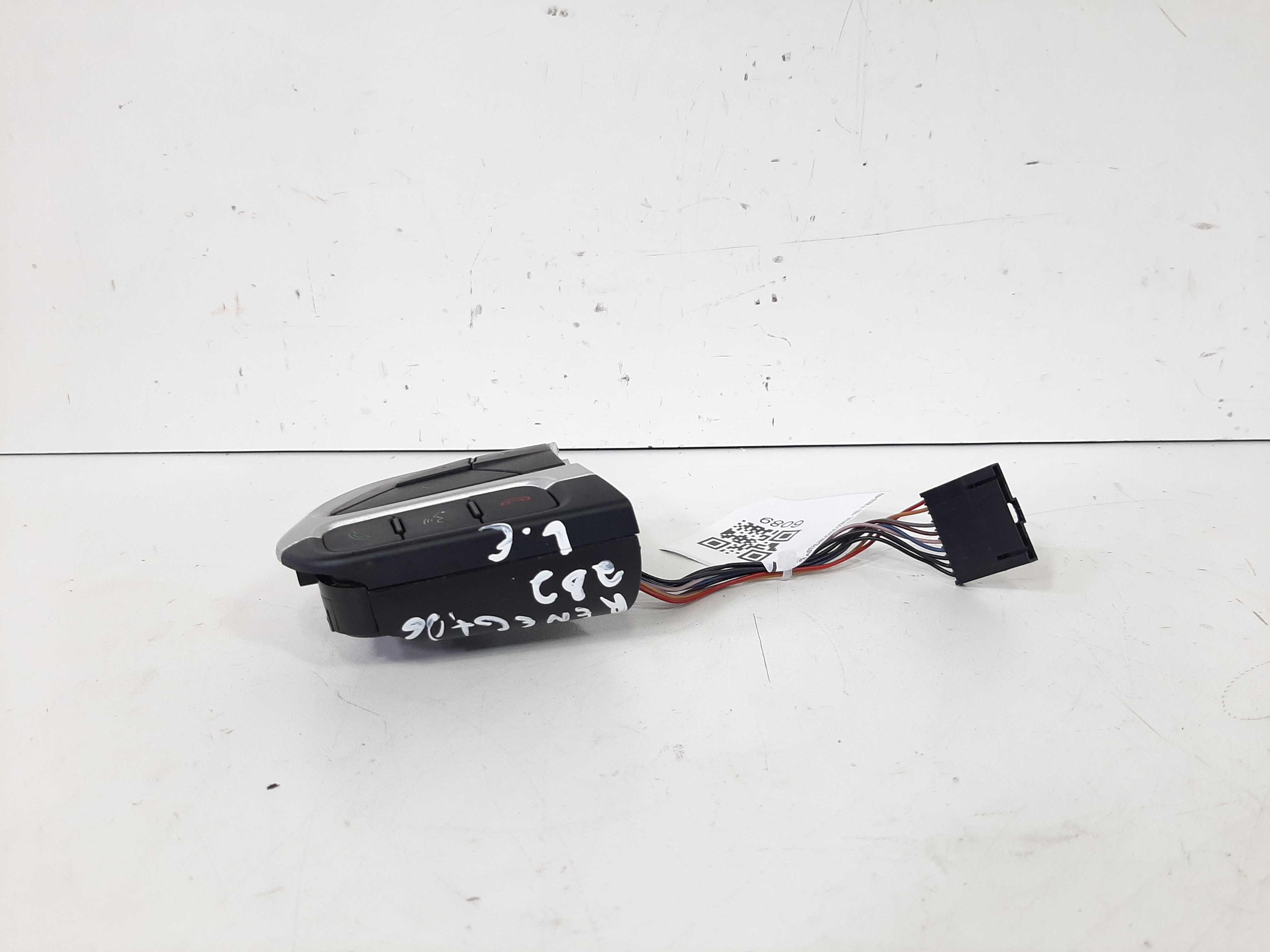 Comando Volante Esquerdo Chamada Multifunção Renegade 2019 2