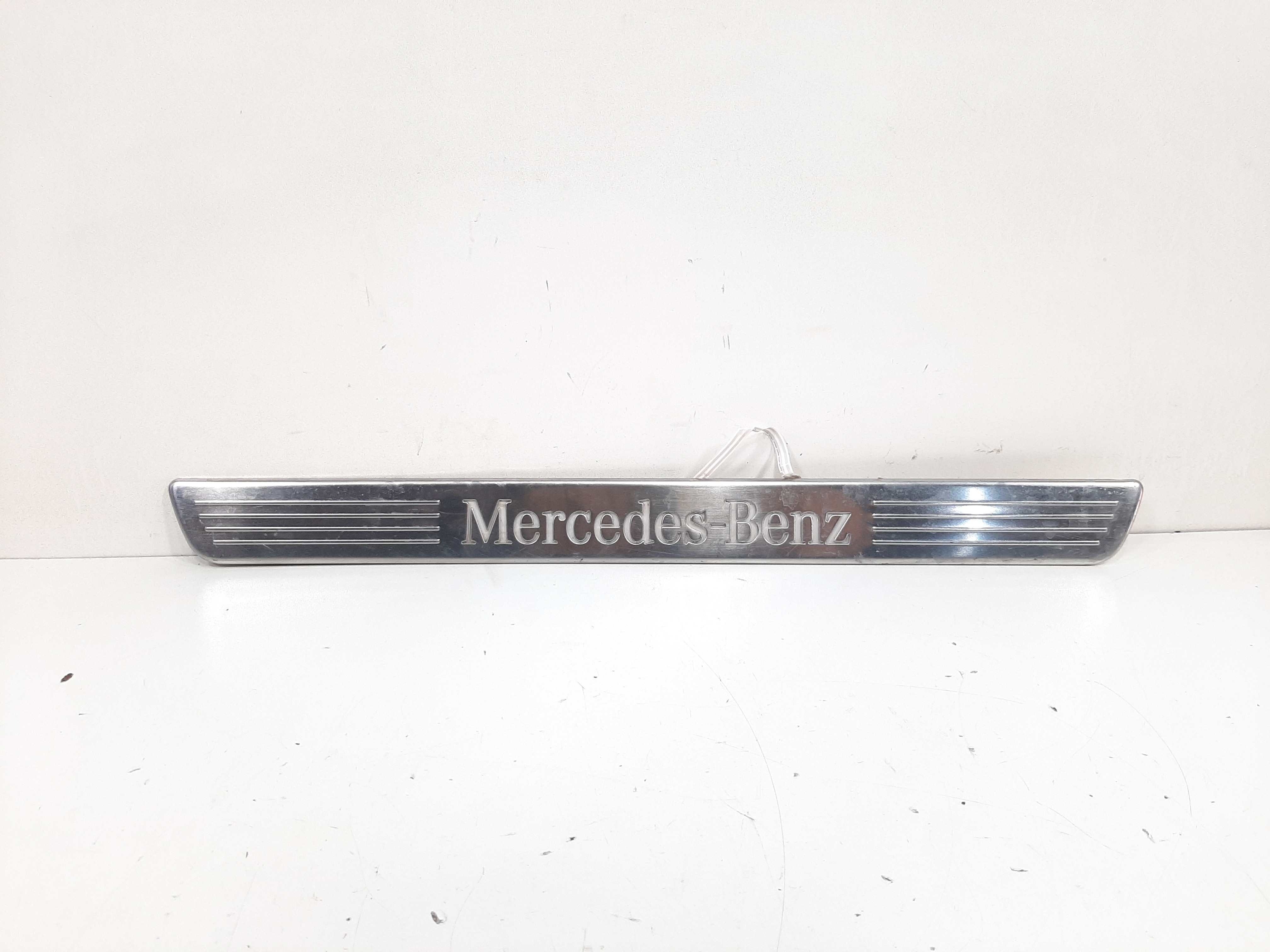 Moldura Dianteira Esquerda Mercedes A200 W176 2013 A 2018 8