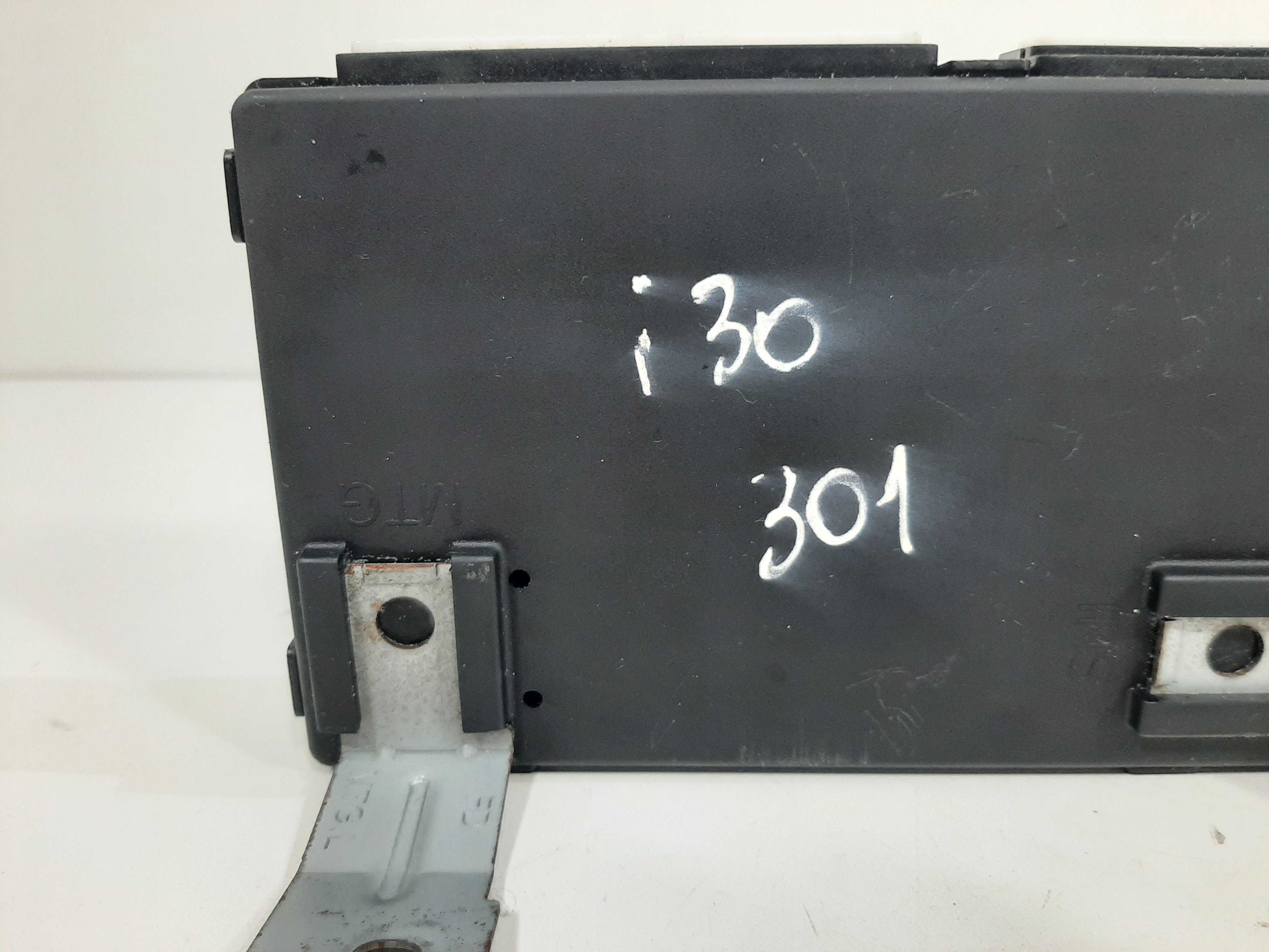 Modulo Bcm Hyndai I30 2.0  2009 2010 2011 2012 954002l2060 2