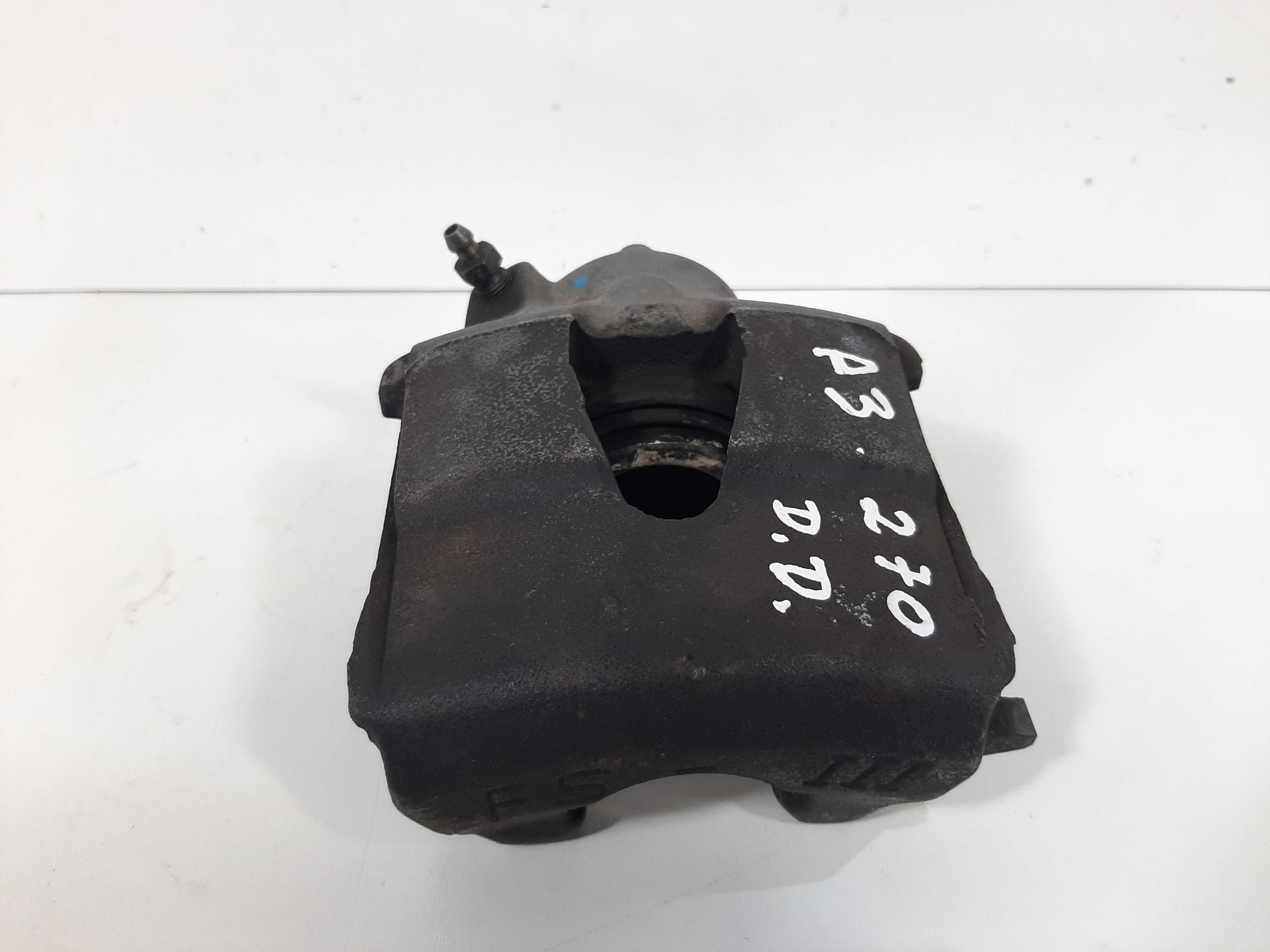 Pinça Dianteira Direita Audi A3 1.8 1997 1998 1999 A 2003 3