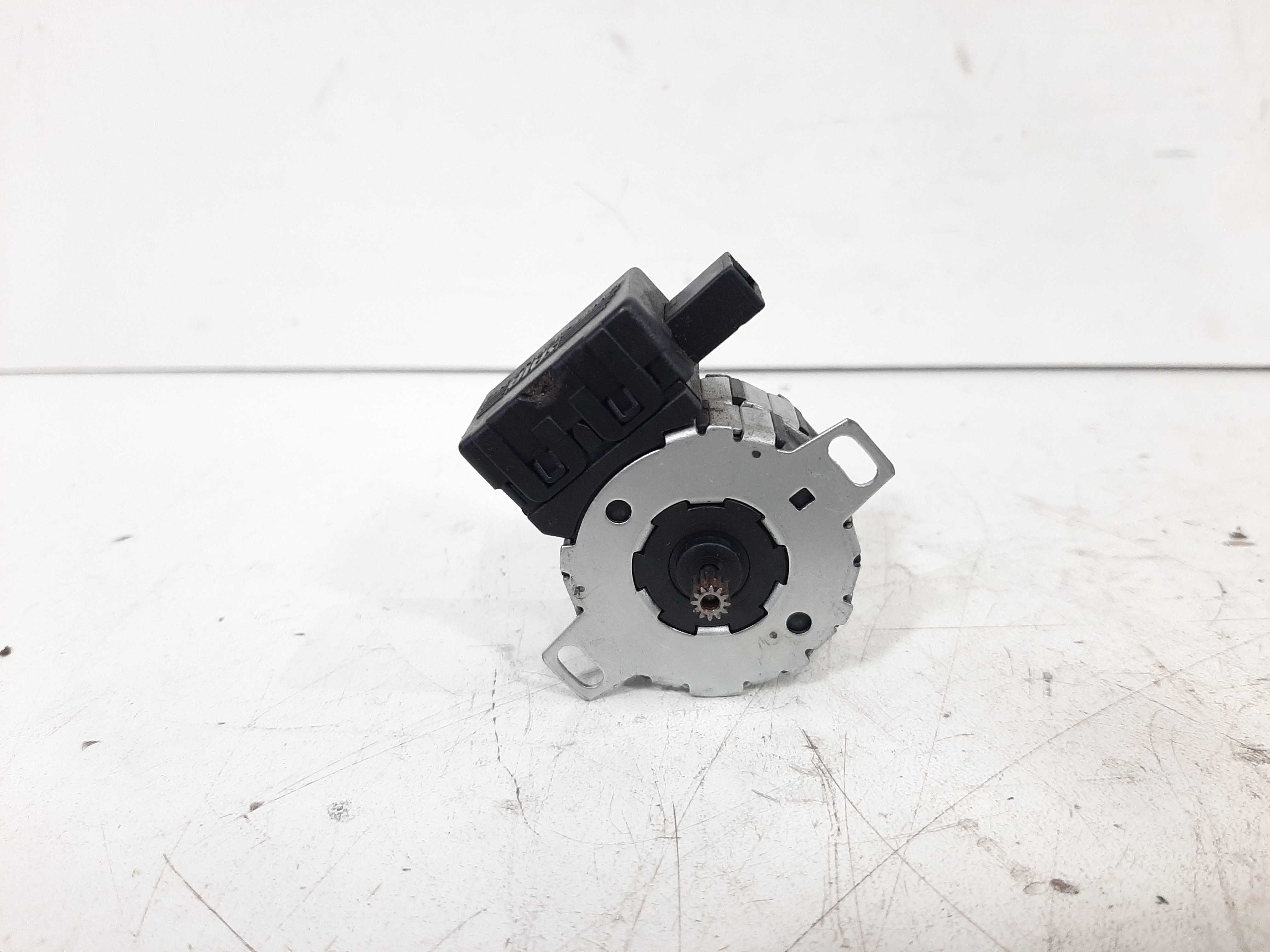 Atuador Caixa De Ar Bmw 528i 540i E39 Cod: 83637989 3