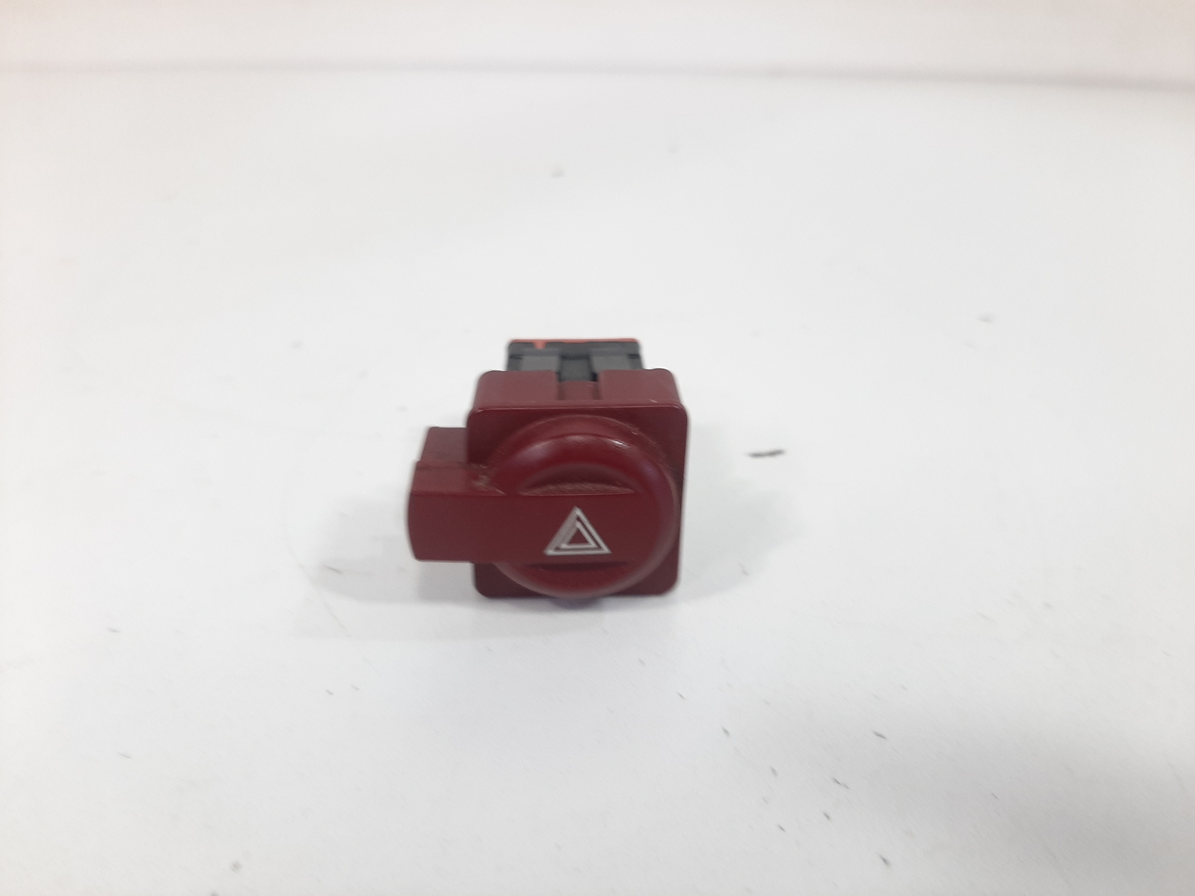 Botão Pisca Alerta Painel Citroen C4 Hatch Palla 2007 A 2013 4