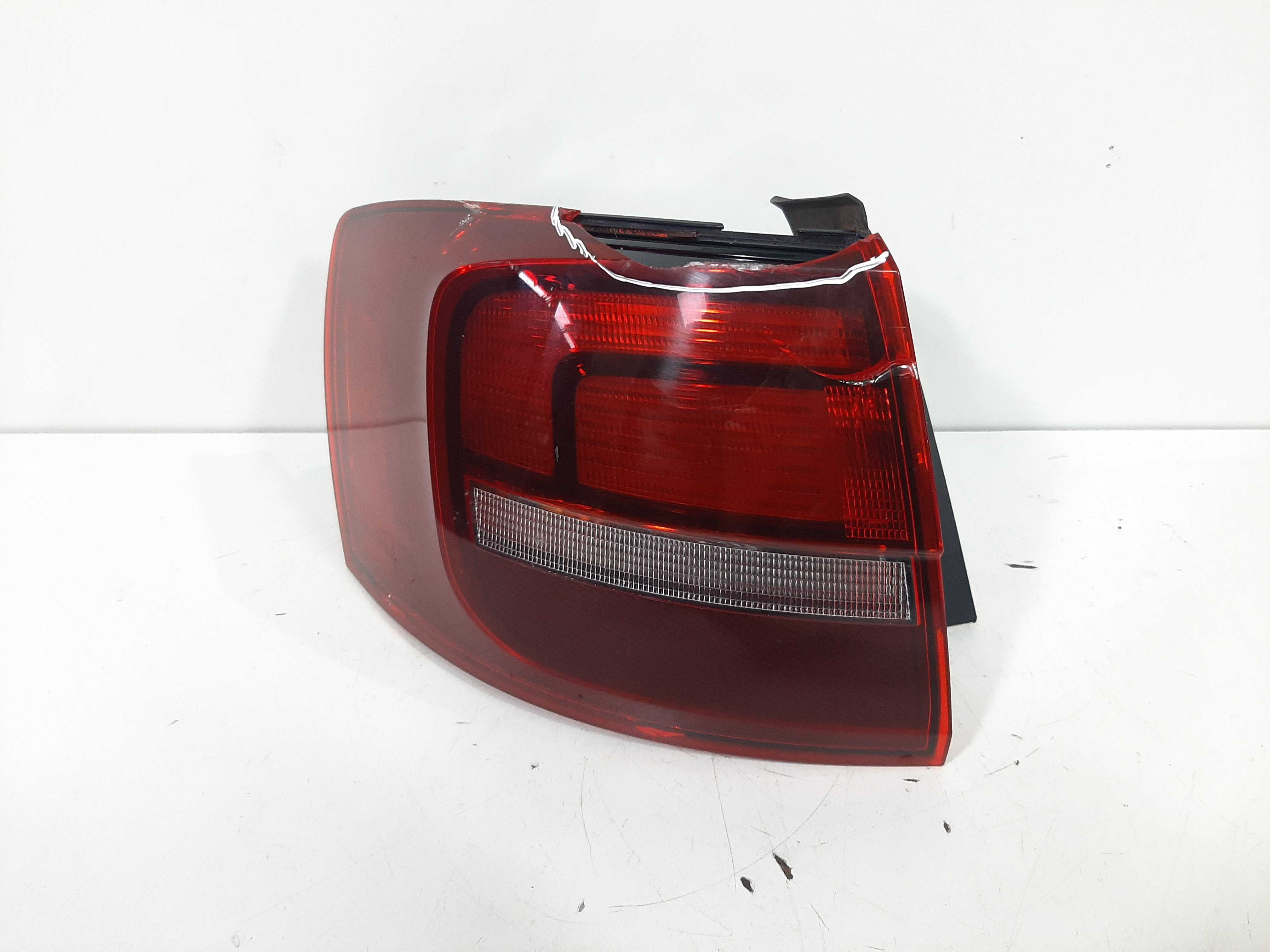 Lanterna Traseira Esquerda Jetta 2011 2012 A 2018 C/ Avaria 4