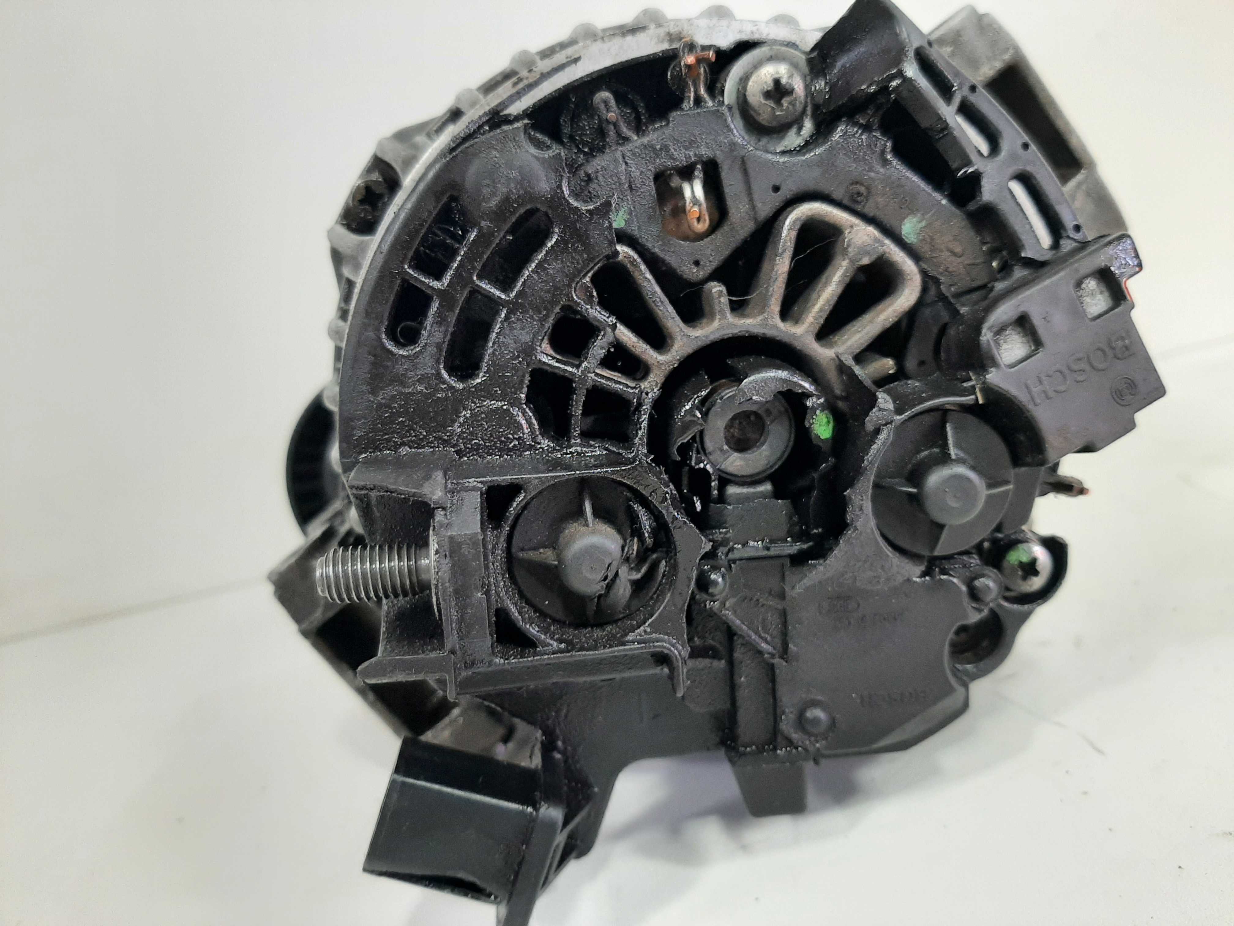 Alternador Bmw 320i 2.0 N46 2006 a 2011 C/Avaria 150A 14v 5