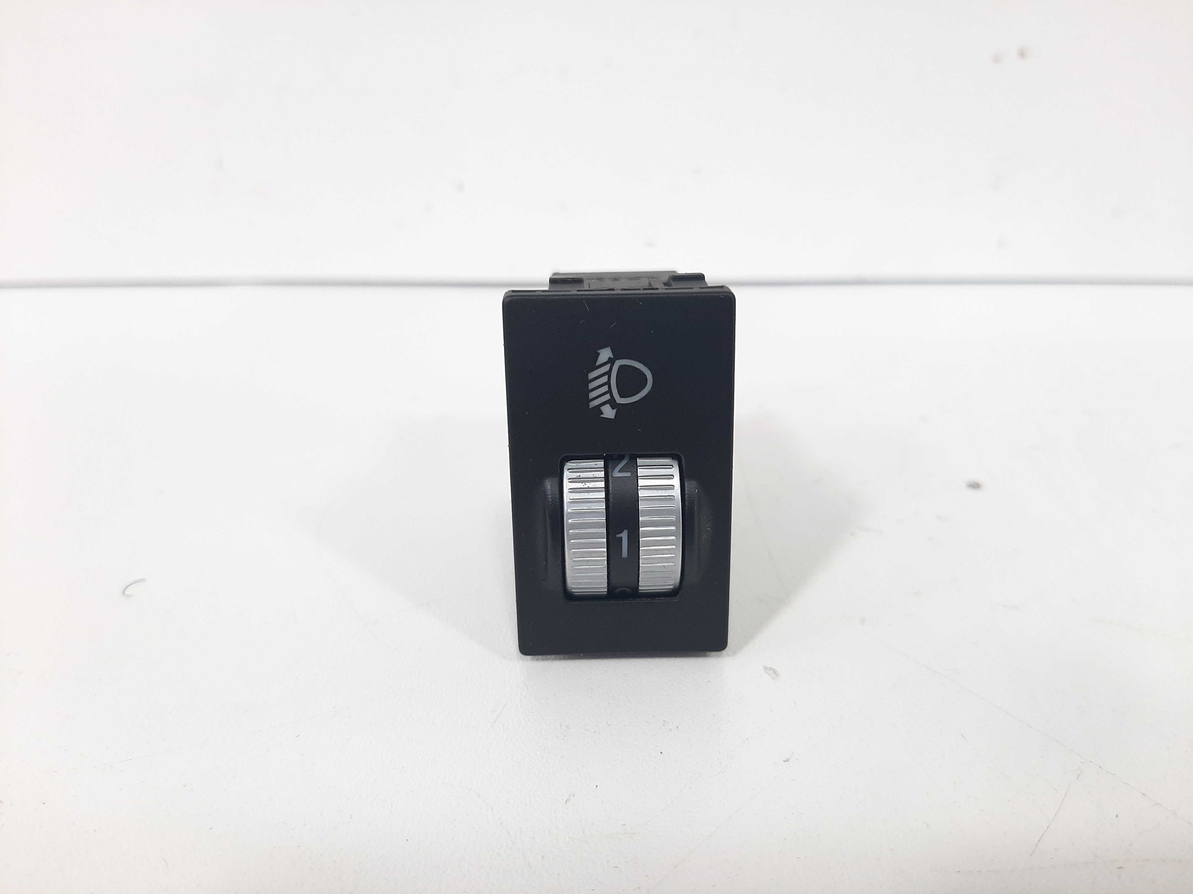 Botão Interruptor Regulagem Farol Milhas Lifan X60 12 A 2019 4