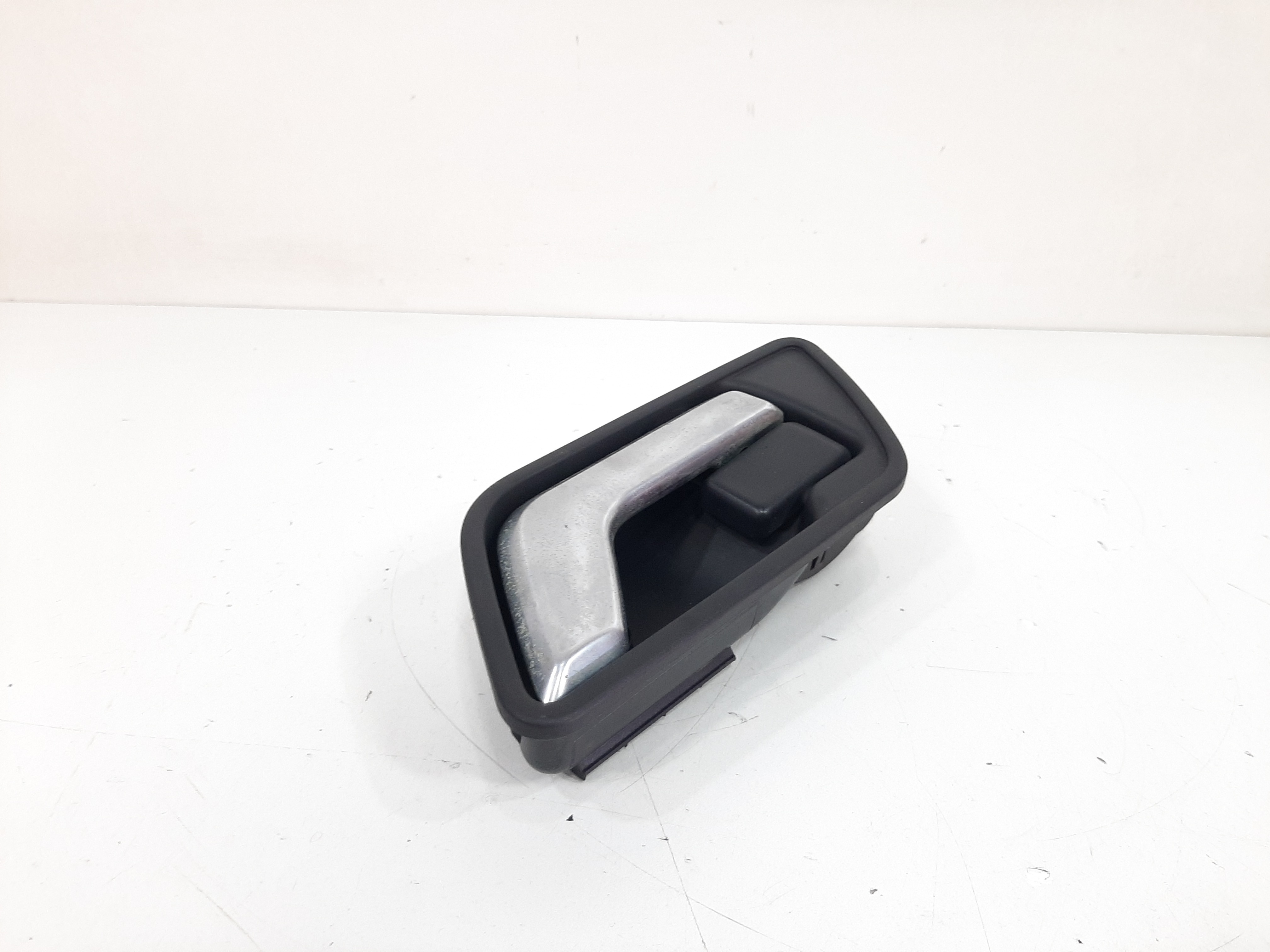 Maçaneta Interna Traseira Esquerda Freelander 2 2007 A 2012 4