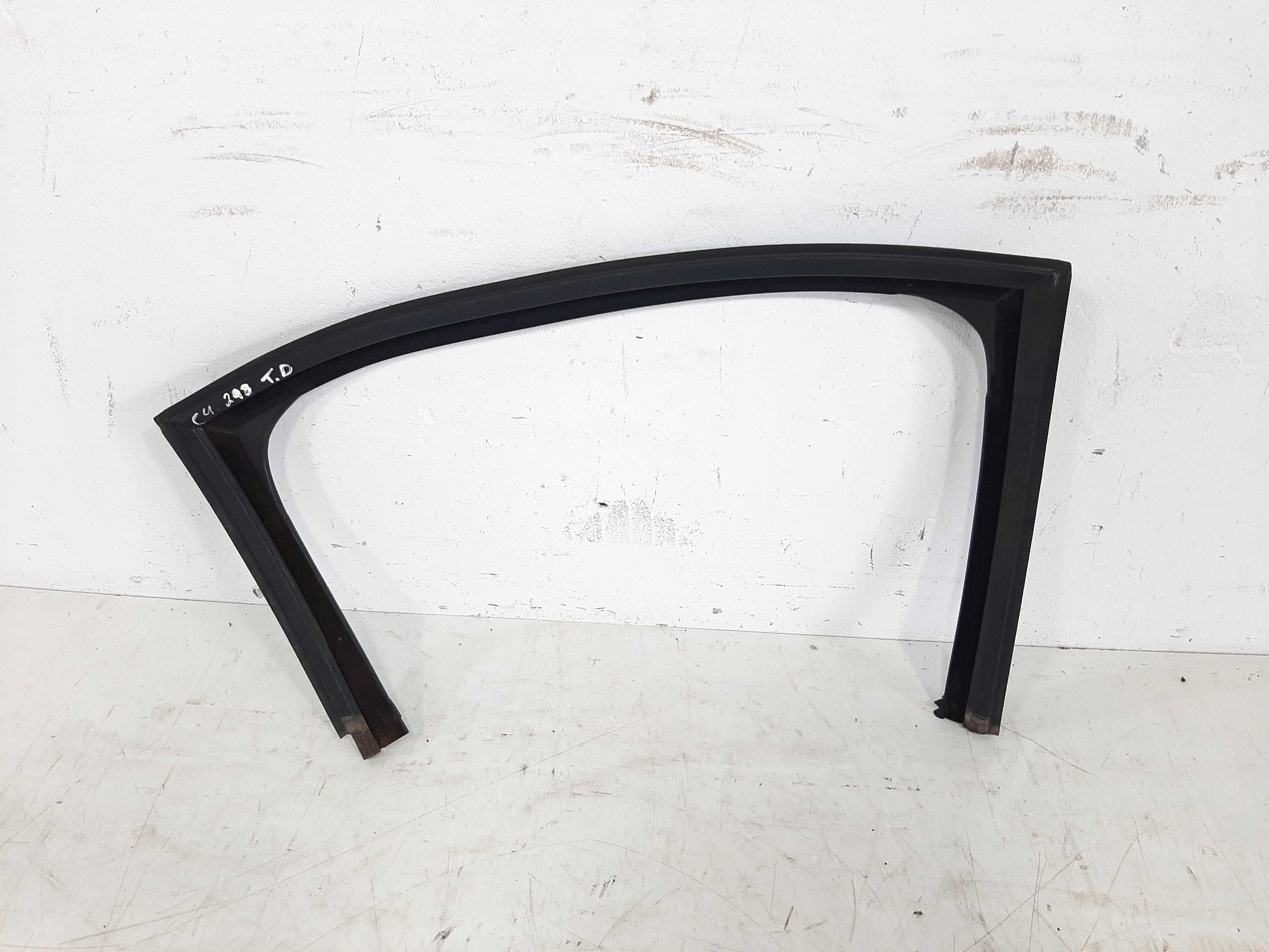 Borracha Guarnição Traseira Direita Citroen C4 2007 A 2013 5