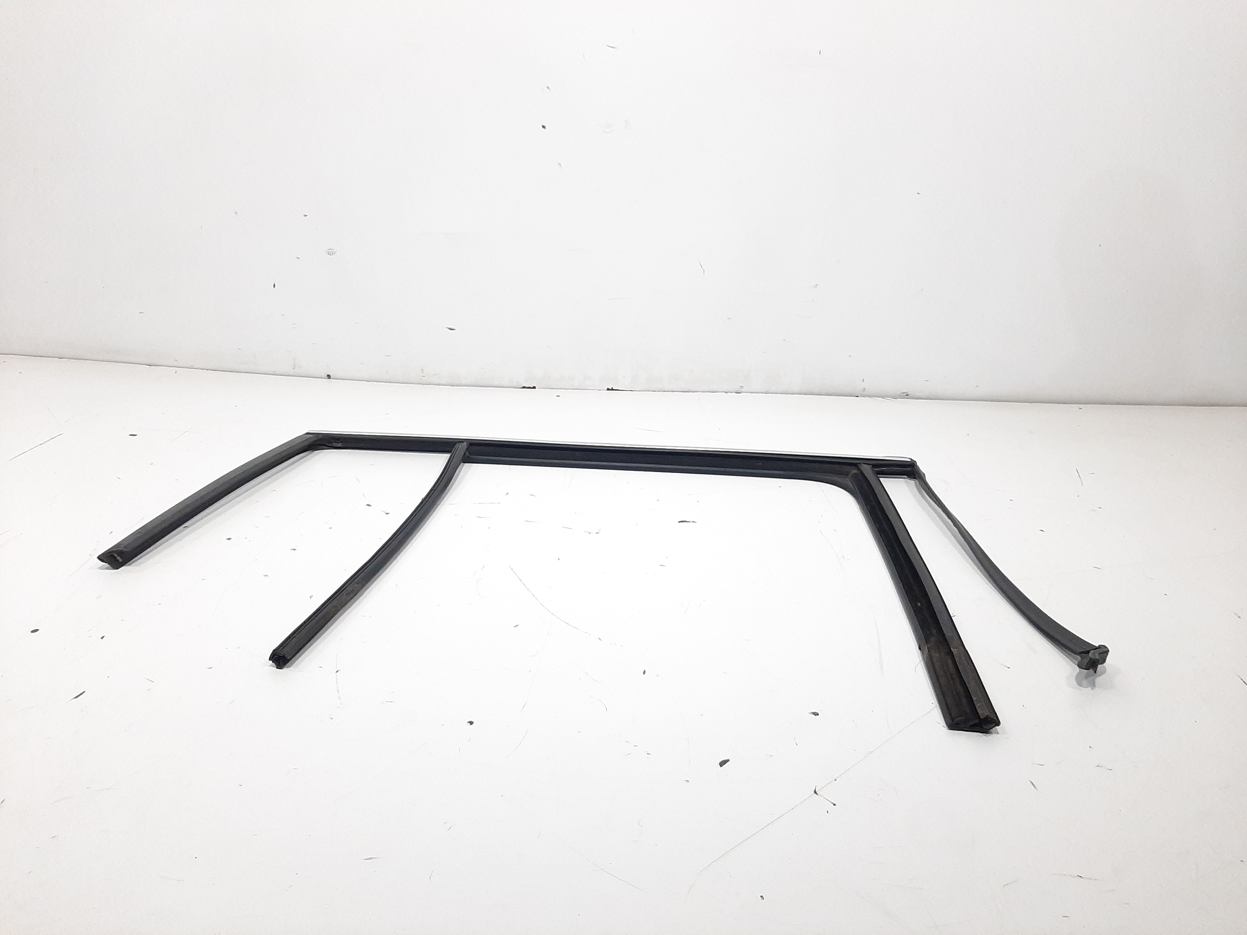 Canaleta Borracha Porta Traseira Direita Tiguan 2012 A 2017 5