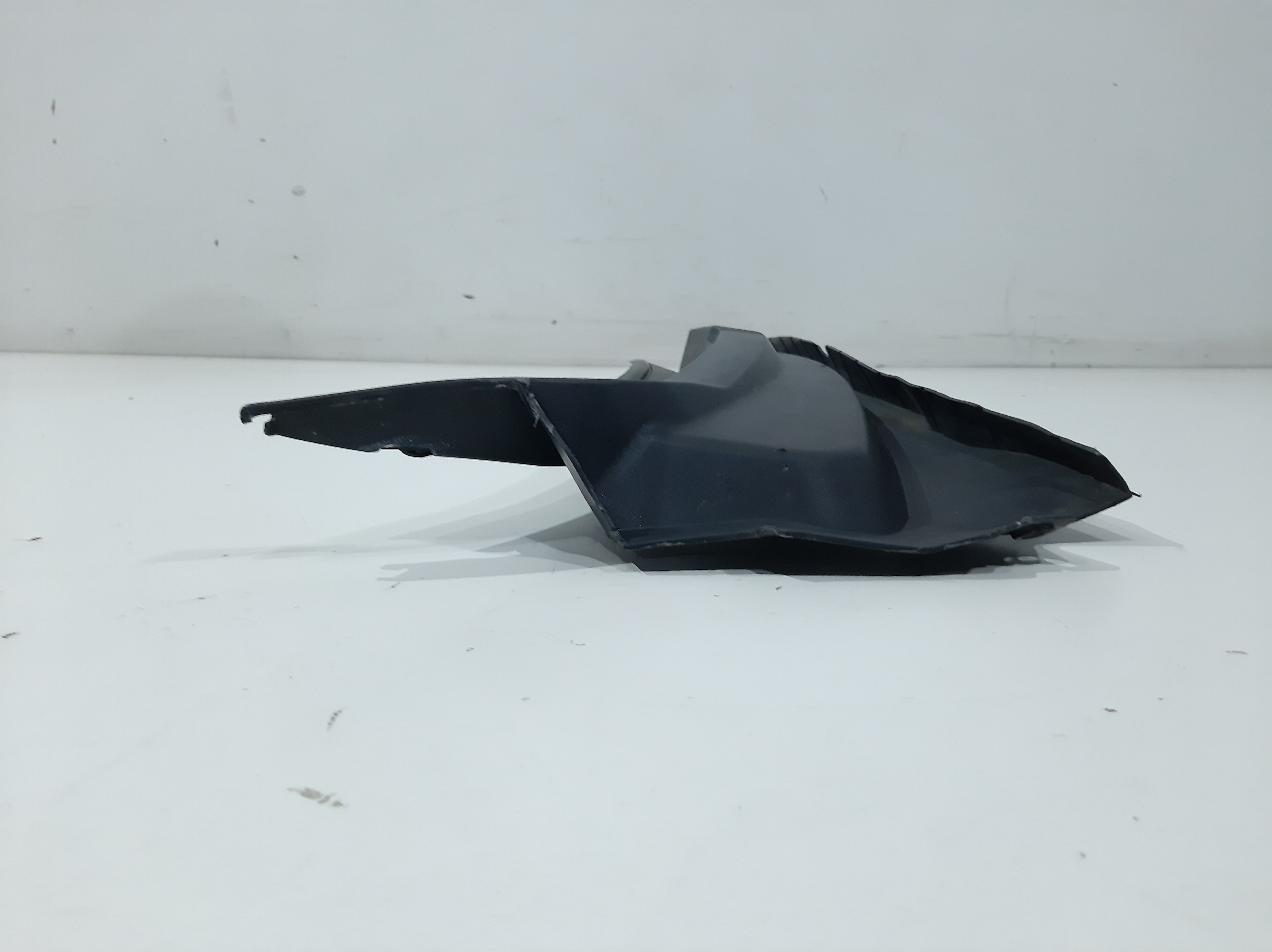 Acabamento Churrasqueira Direita Chevrolet Cruze 2012 A 2016 3