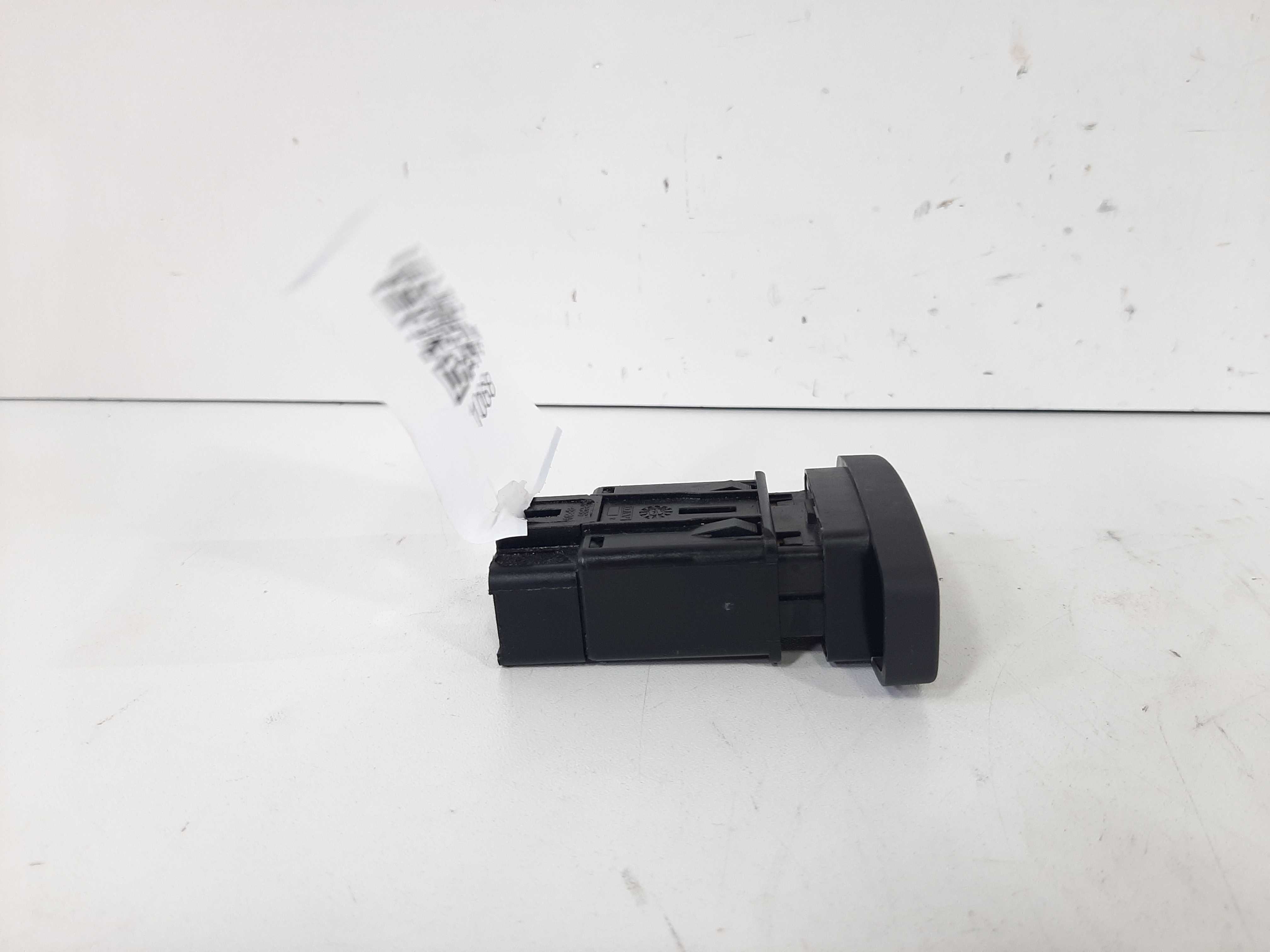 Botão Pisca Alerta Duster 2011 2012 2013 2014 2015 A 2018 5