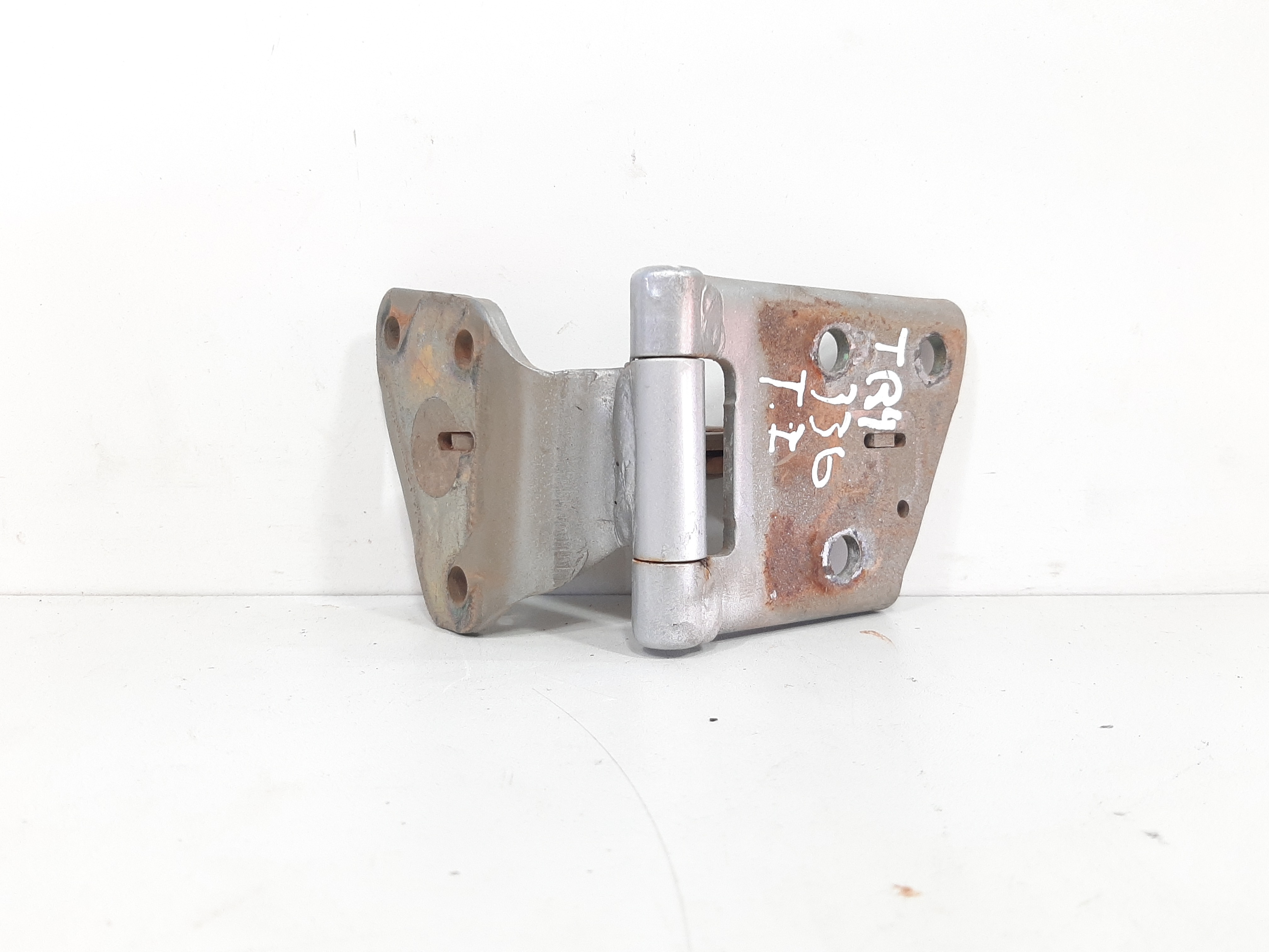 Dobradiça Porta Malas Mitsubishi Pajero Tr4 2004 2005 2