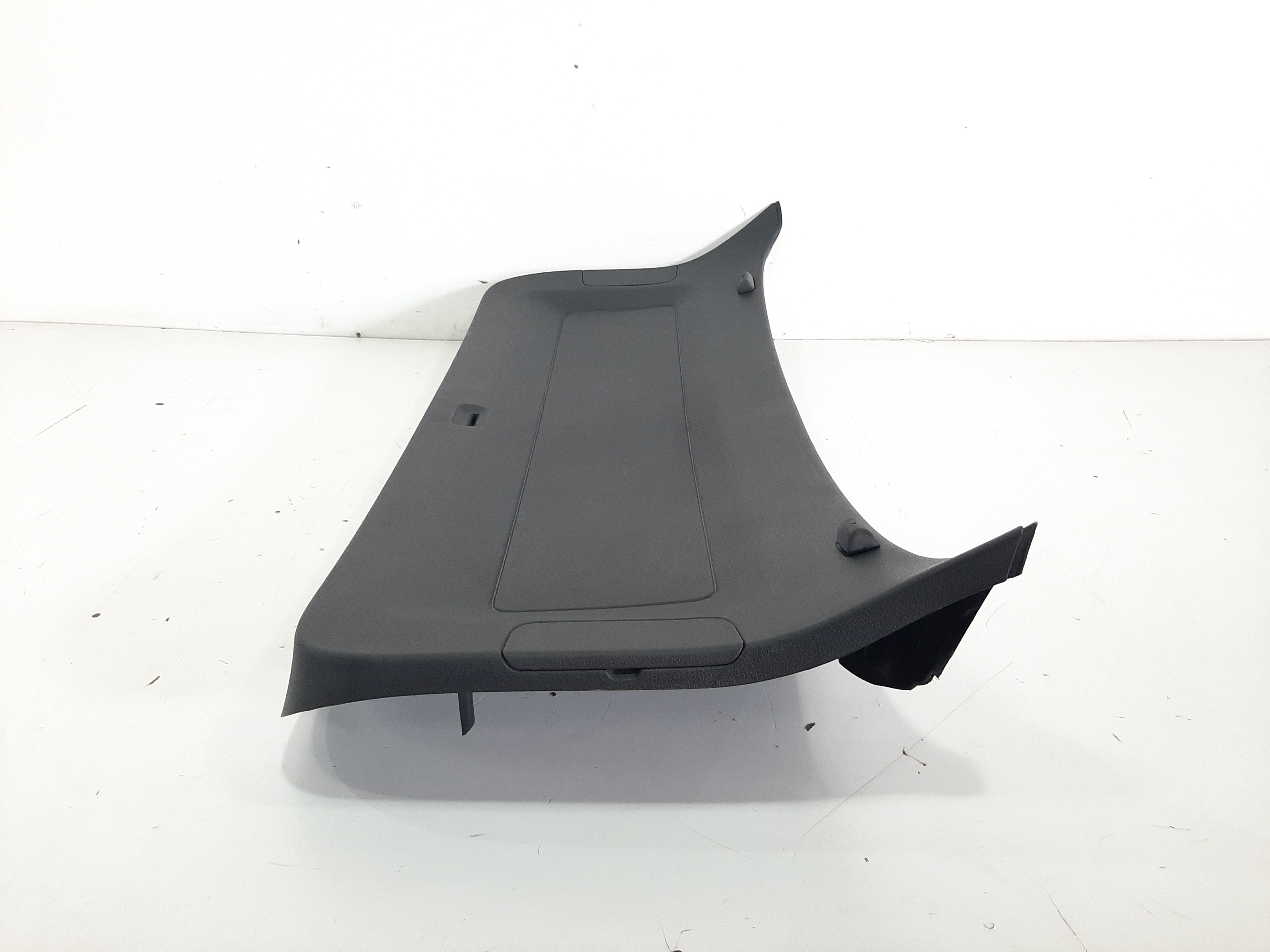 Acabamento Interno Tampa Portamalas Vw Tiguan 2012 A 2017 8