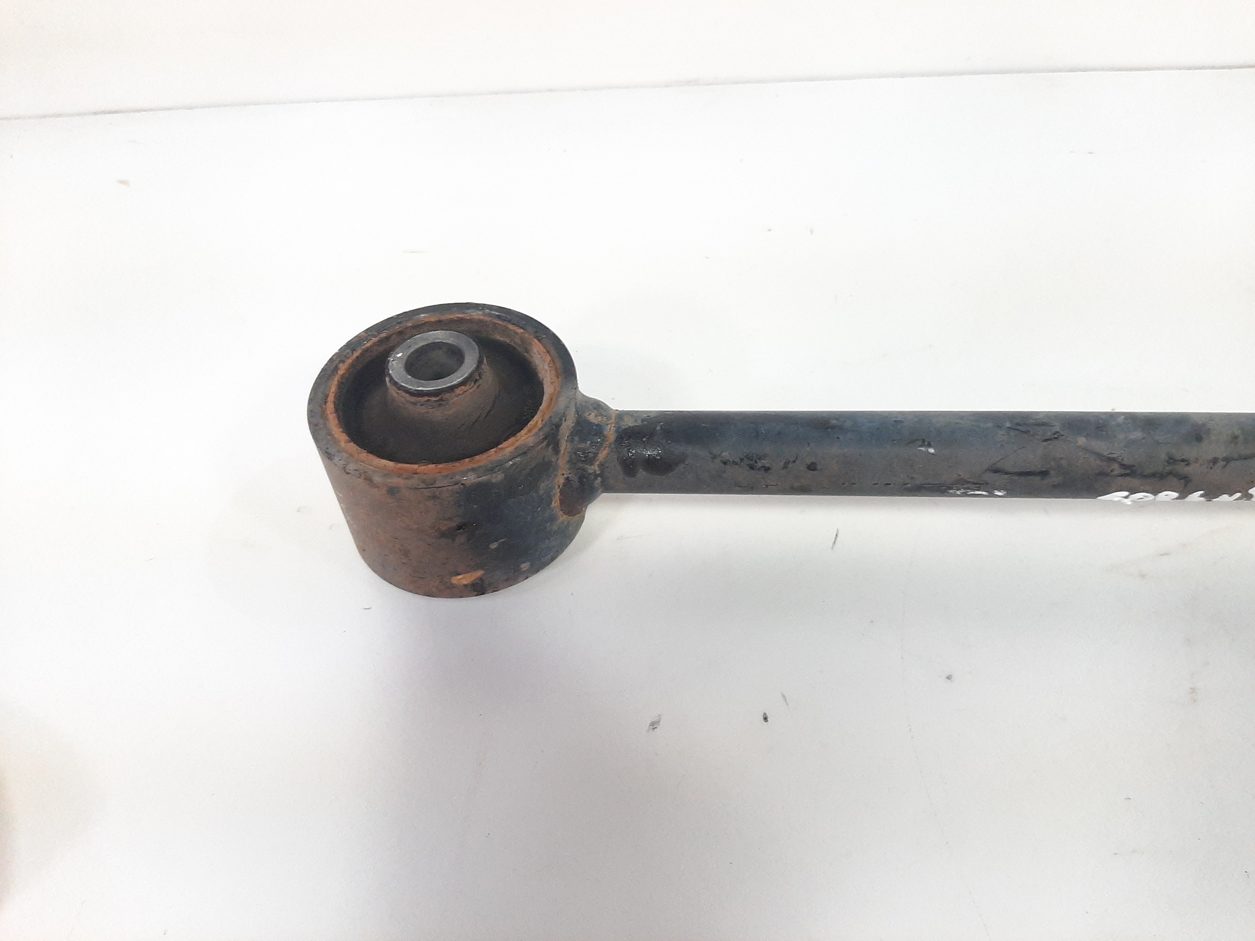 Braço Tirante Traseiro Direito Sorento 2.5d 4×4  2007 A 2009 6