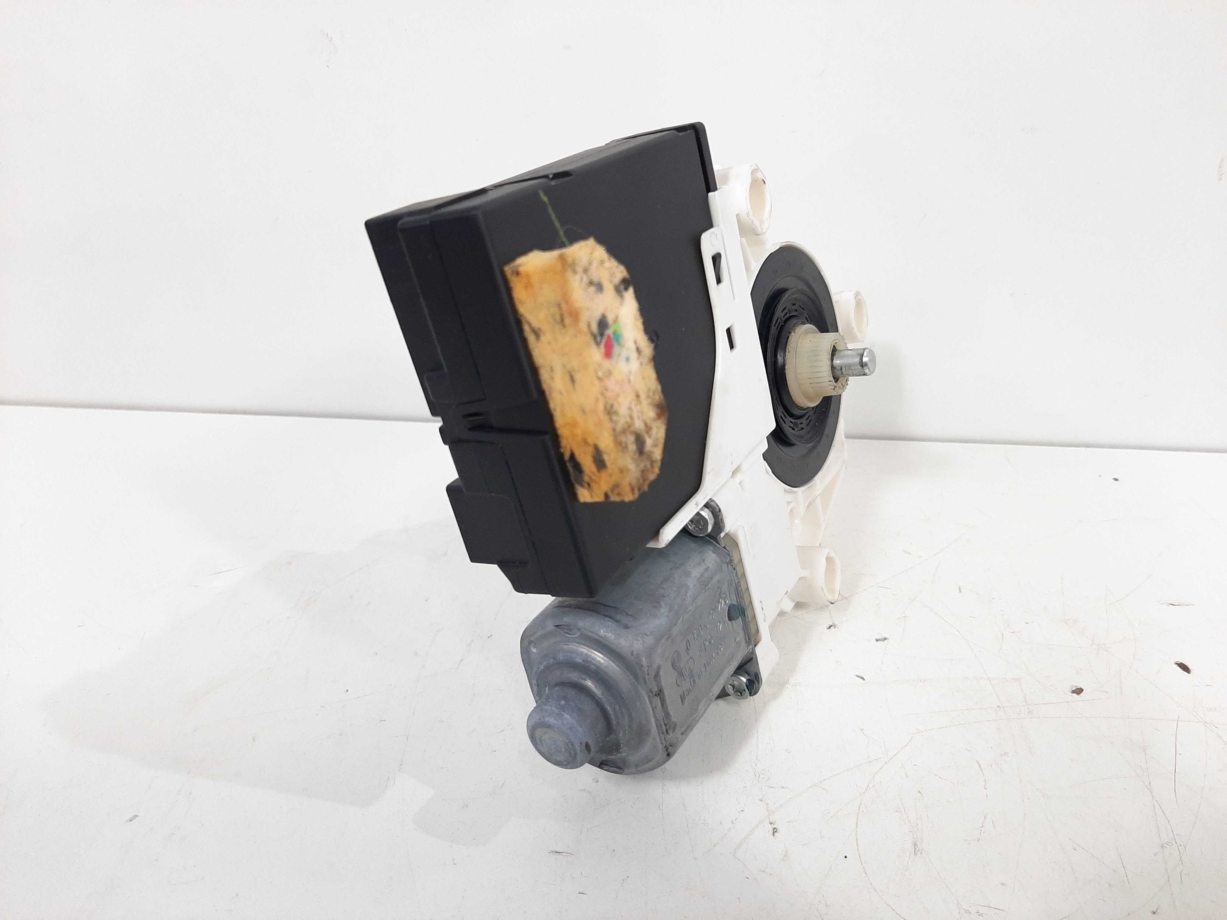 Motor Vidro Elétrico Dianteiro Direito Vw Jetta 2011 A 2018 5