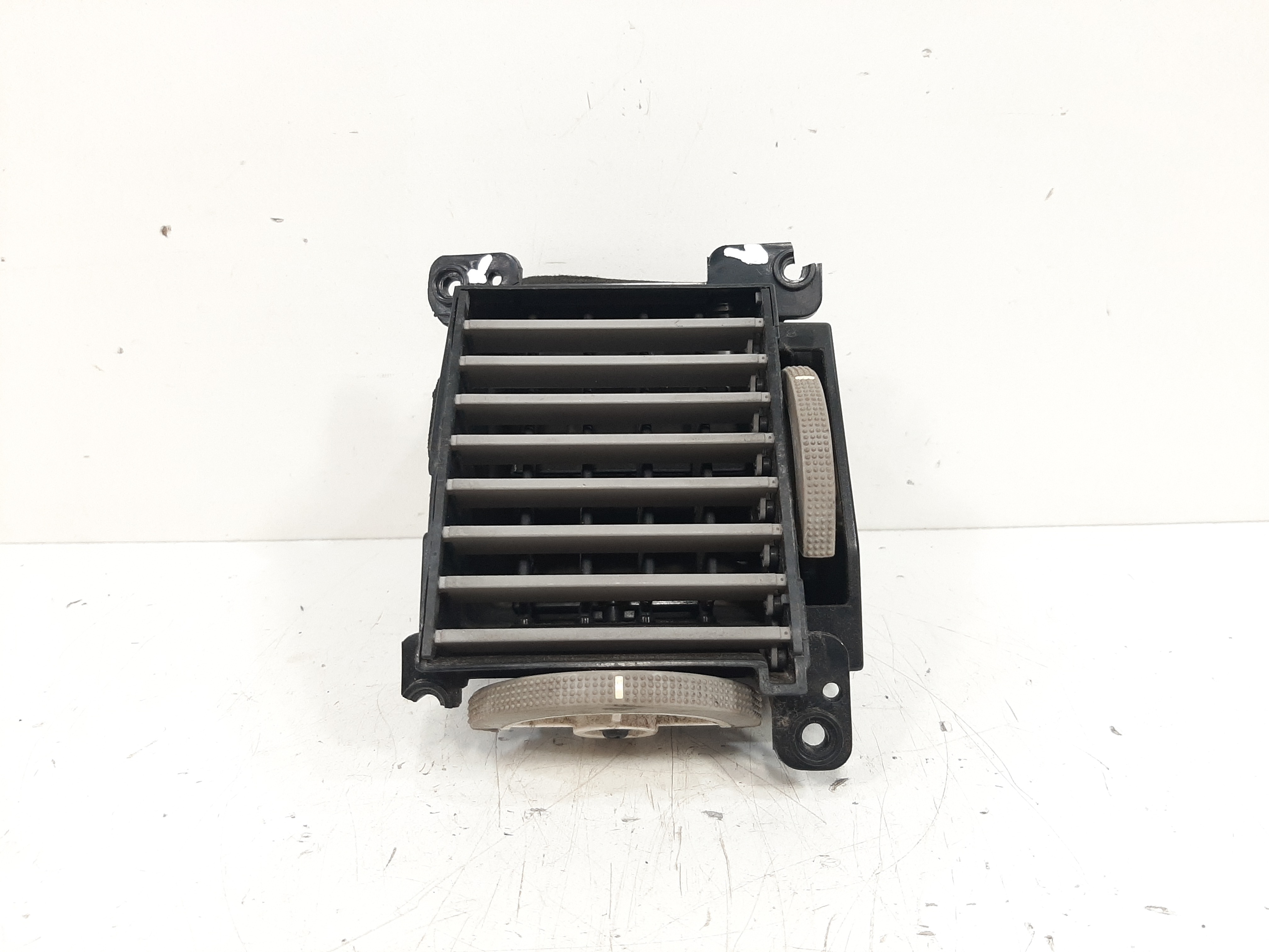 Difusor Ar Central Direito Hyundai Azera 2007 A 2011 Detalhe 7