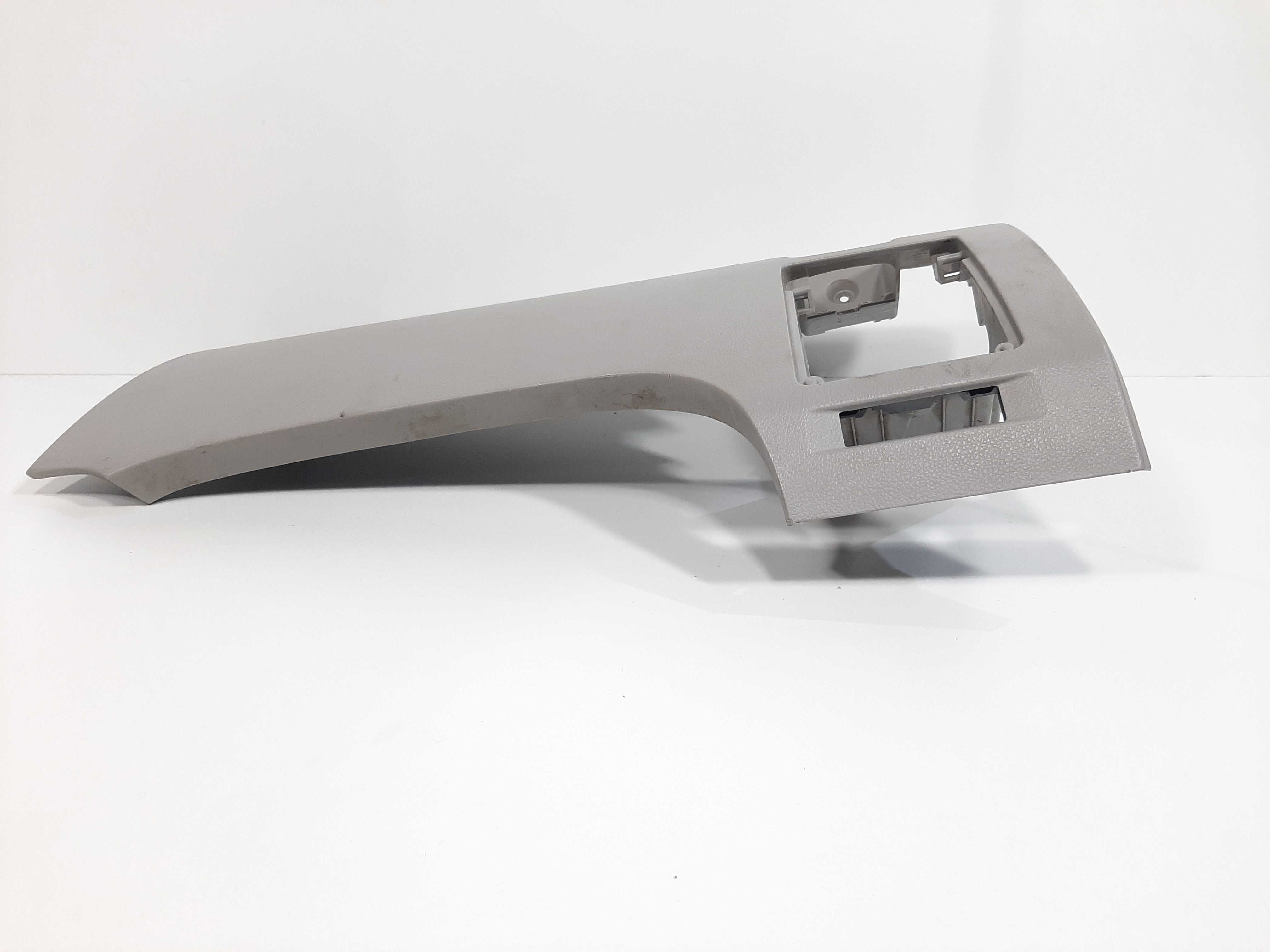 Moldura Inferior Volante Gm Captiva 2008 2009 2010 A 2016 3