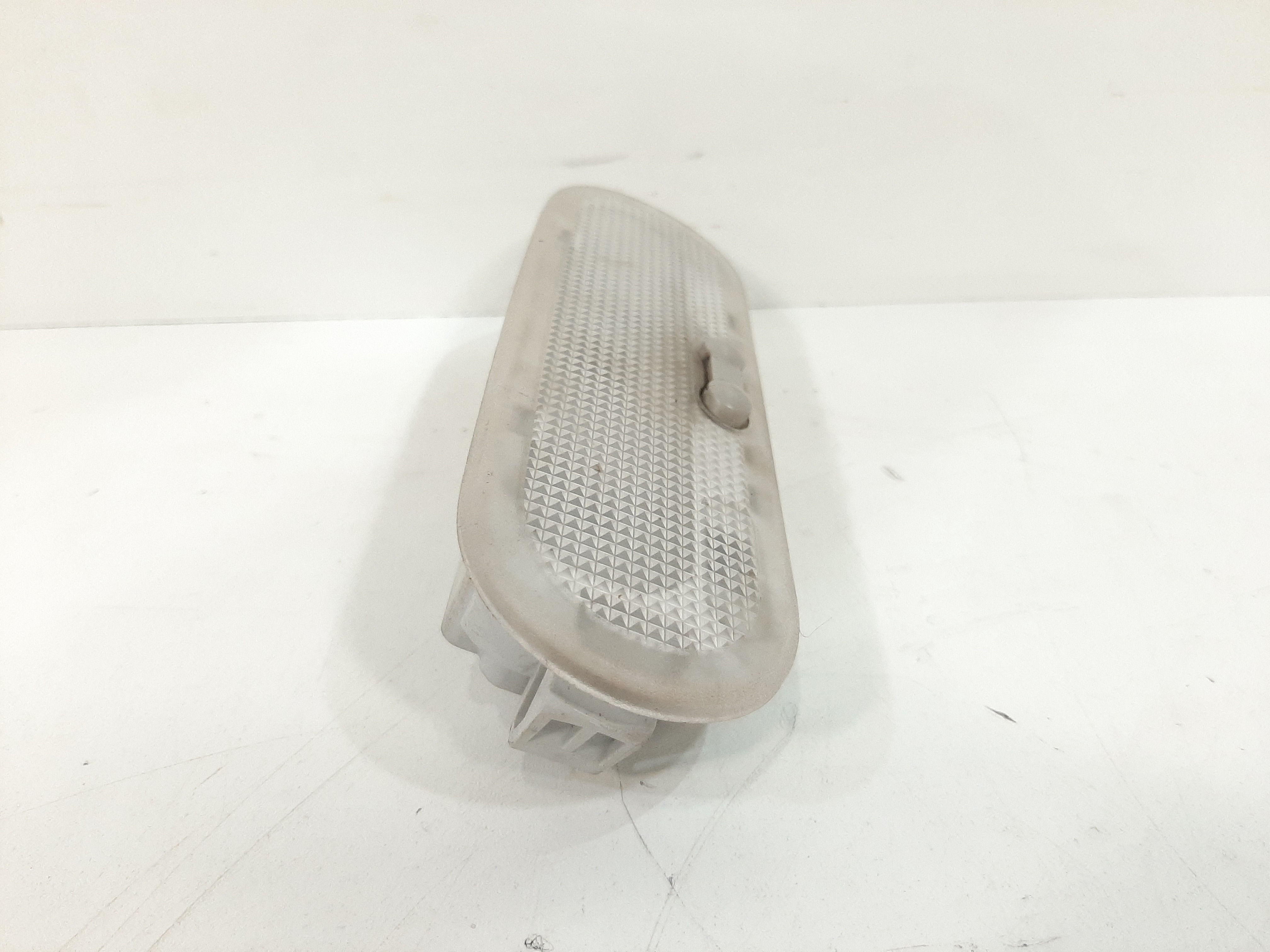 Luz Interna Cortesia Traseira Nissan Livina 2010 2011 A 2014 1