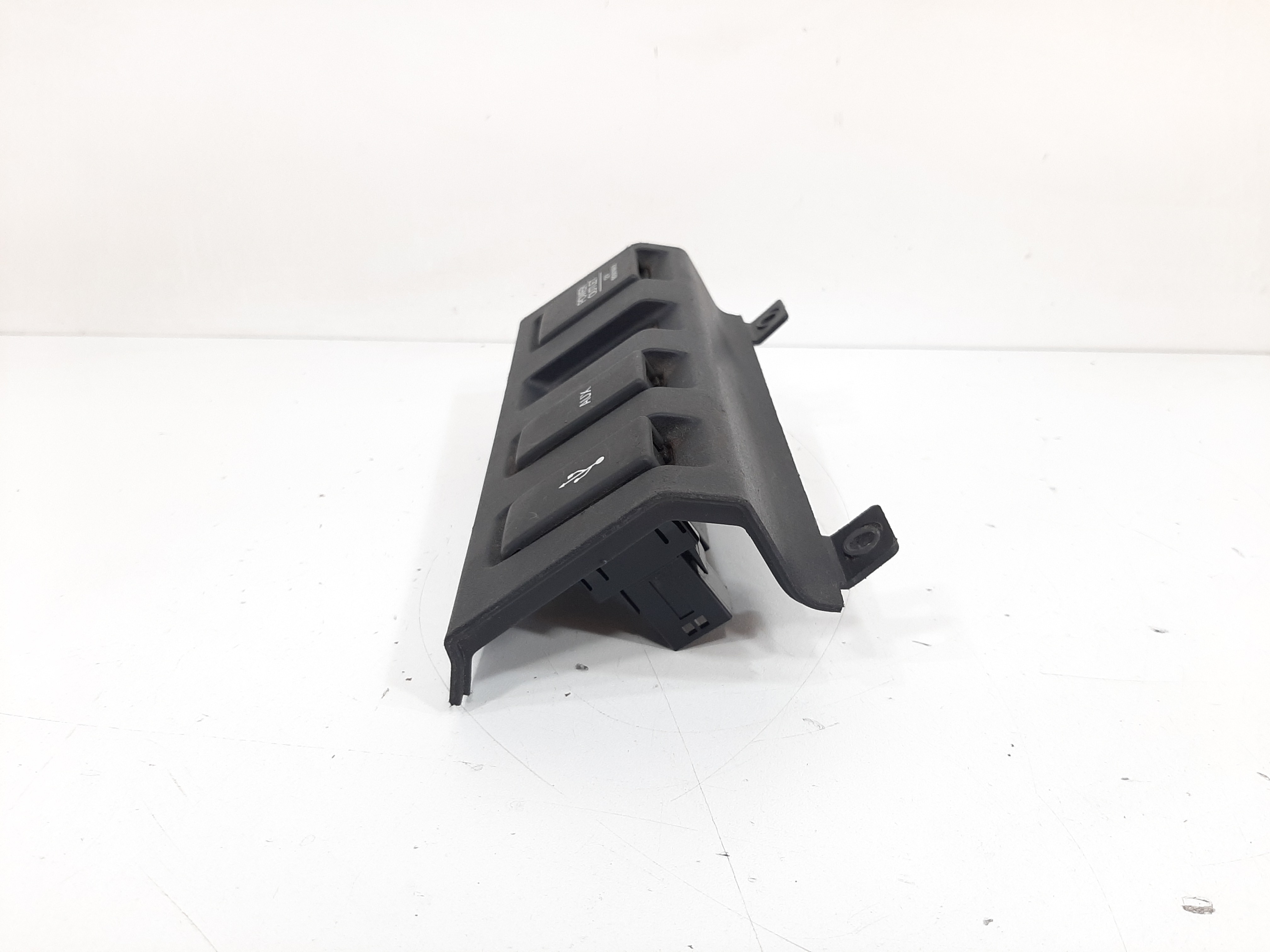 Tomada Auxiliar 12v Aux Usb Power Honda Hrv 2015 A 2019 10