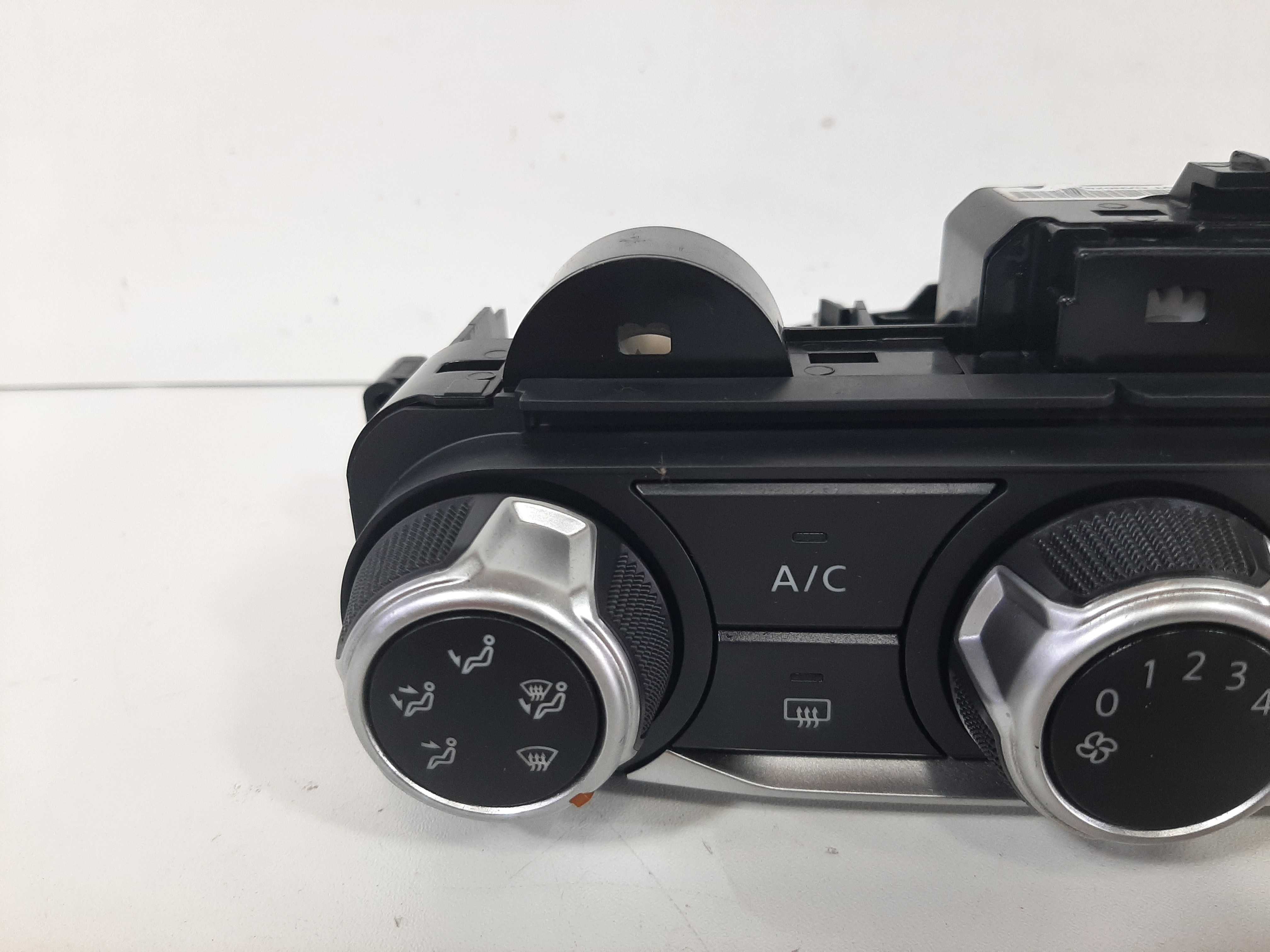 Comando Ar Condicionado Nissan Kicks 2016 2017 2018 A 2020 5