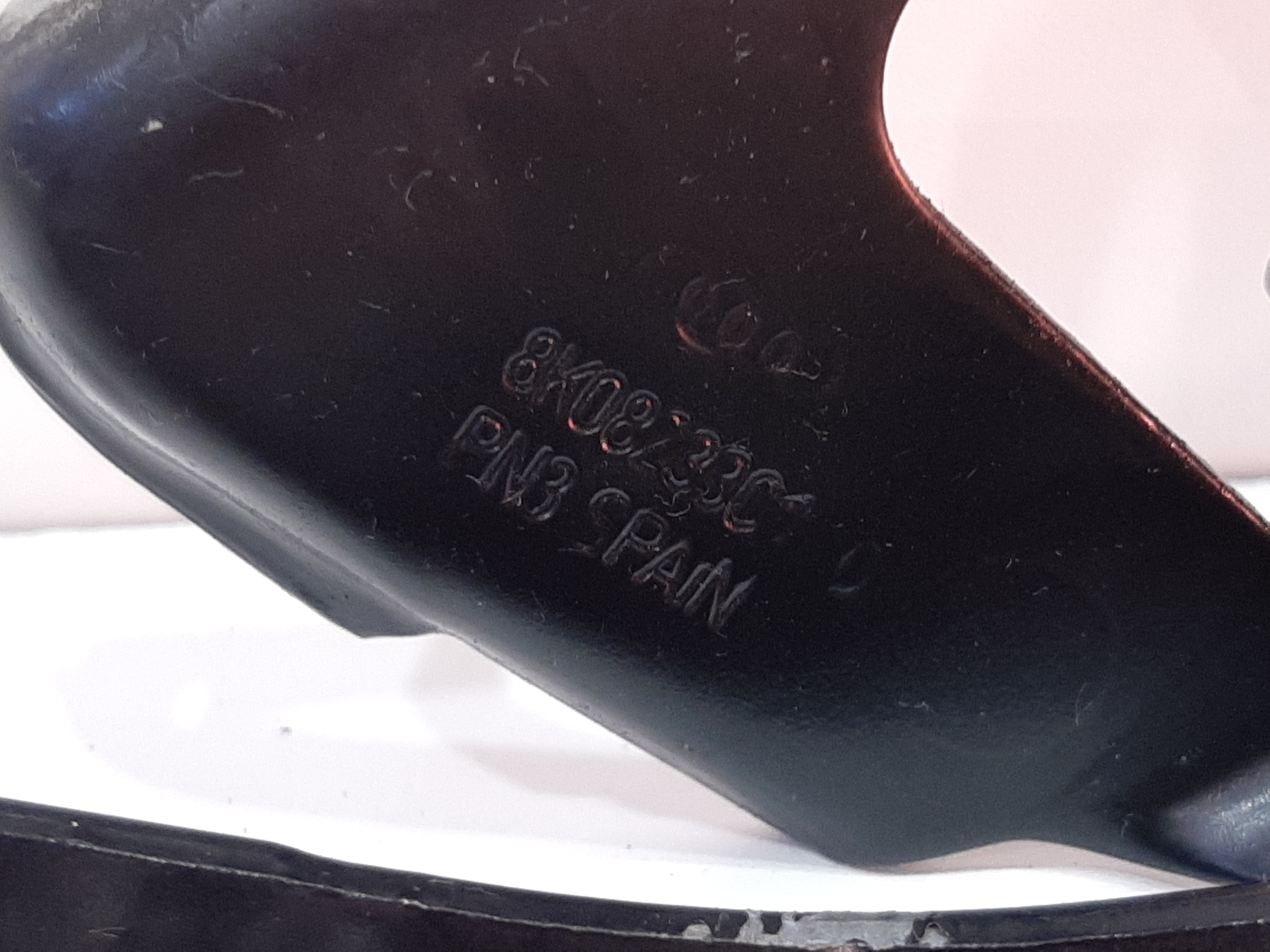 Dobradiça Dianteira Esquerda Capô Audi A4 2008 2009 A 2012 1