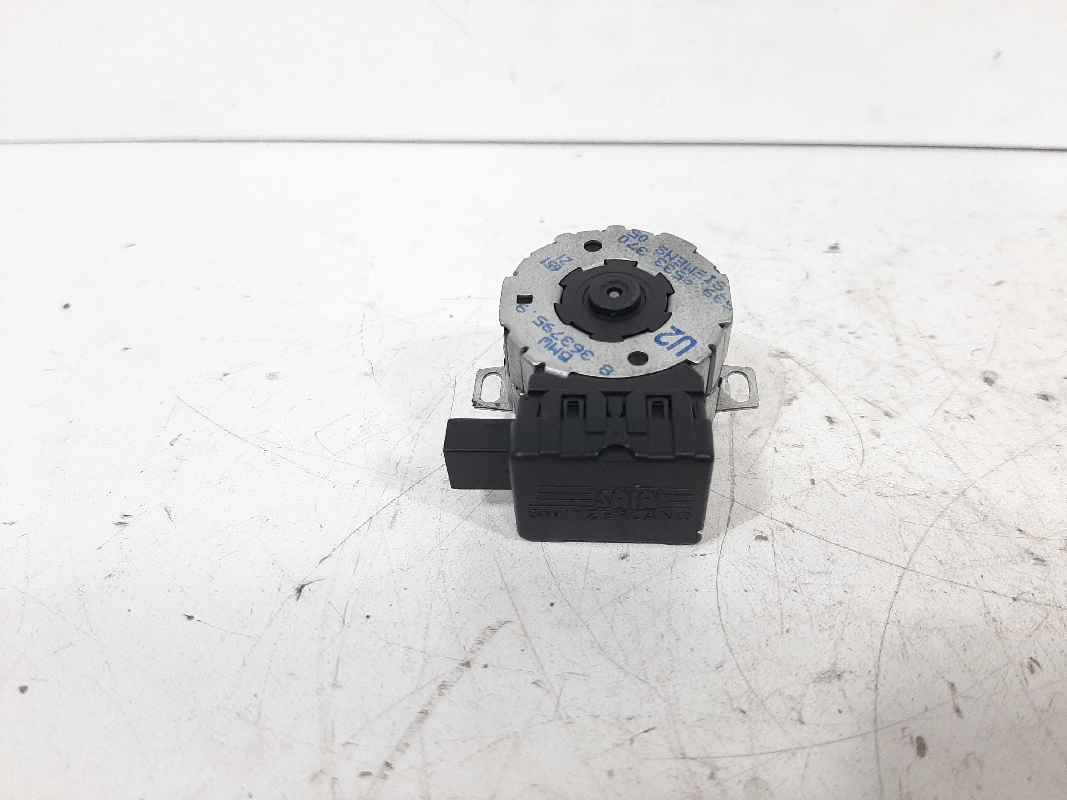 Atuador Caixa De Ar Bmw 528i 540i E39 Cod: 83637989 2
