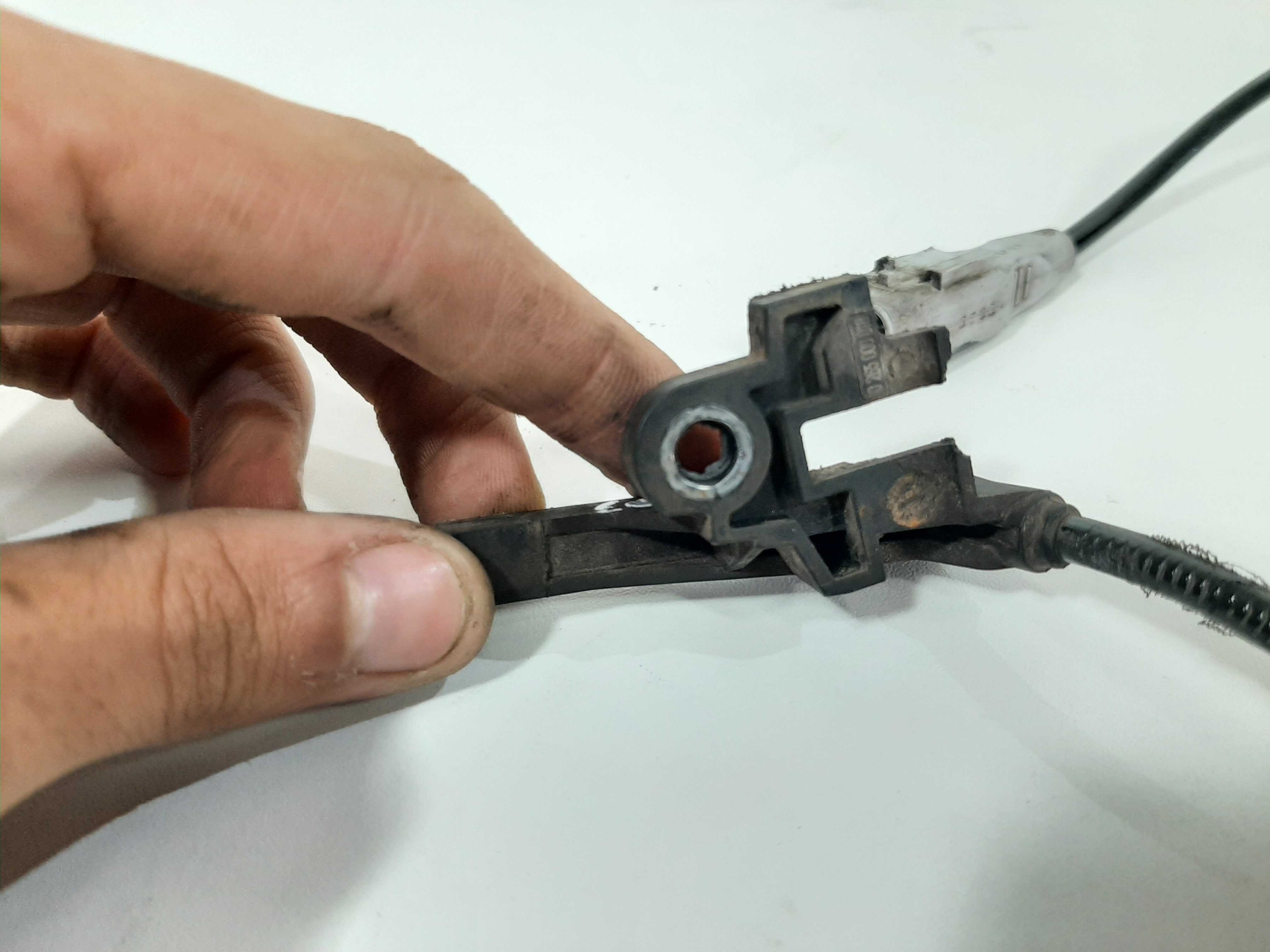 Sensor Abs Traseiro Direito Citroen C4 Hatch 2007 A 2013 5