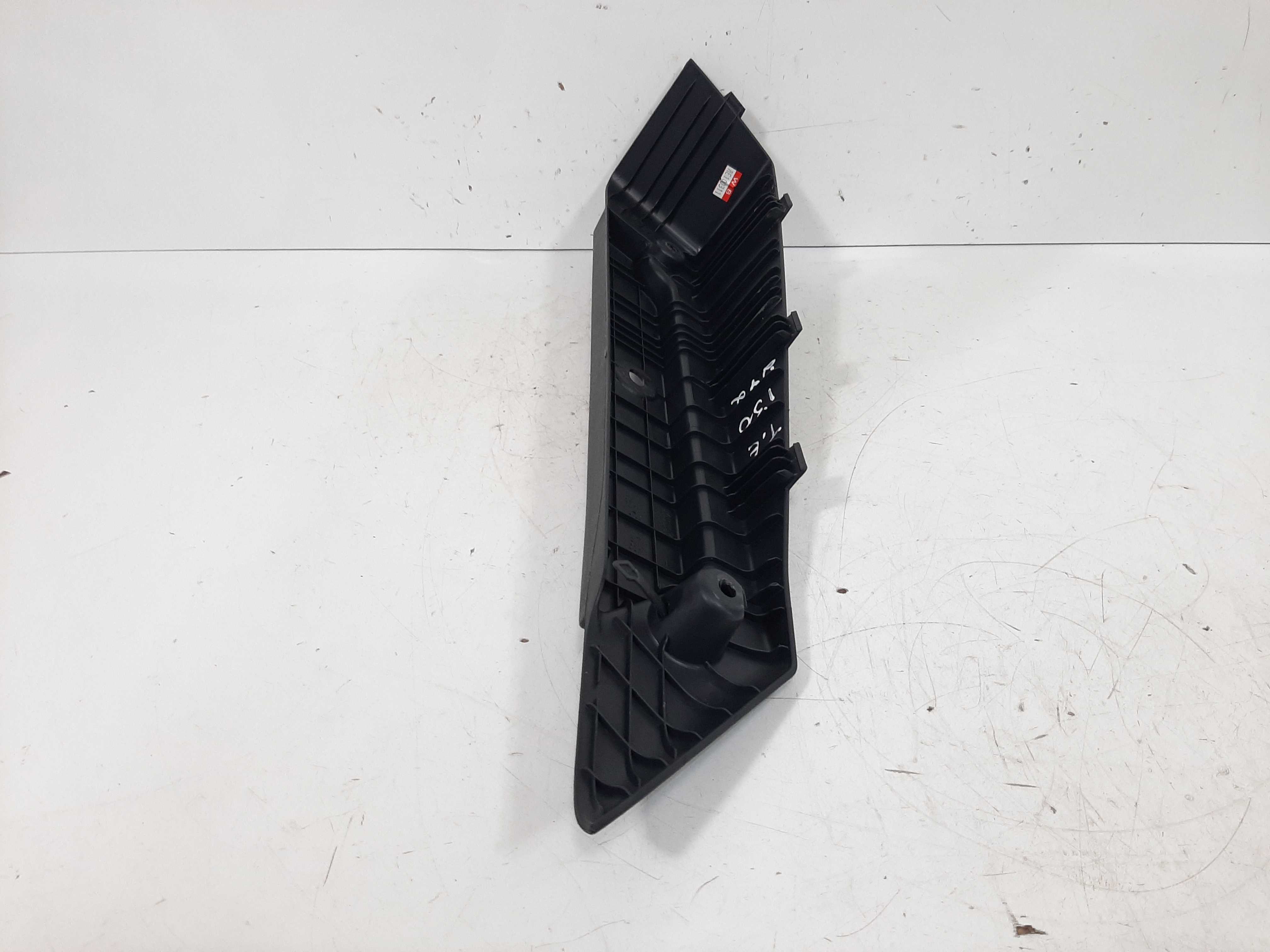 Suporte Esquerdo Tampa Bagagito Hyundai I30 2009 2010 A 2012 8
