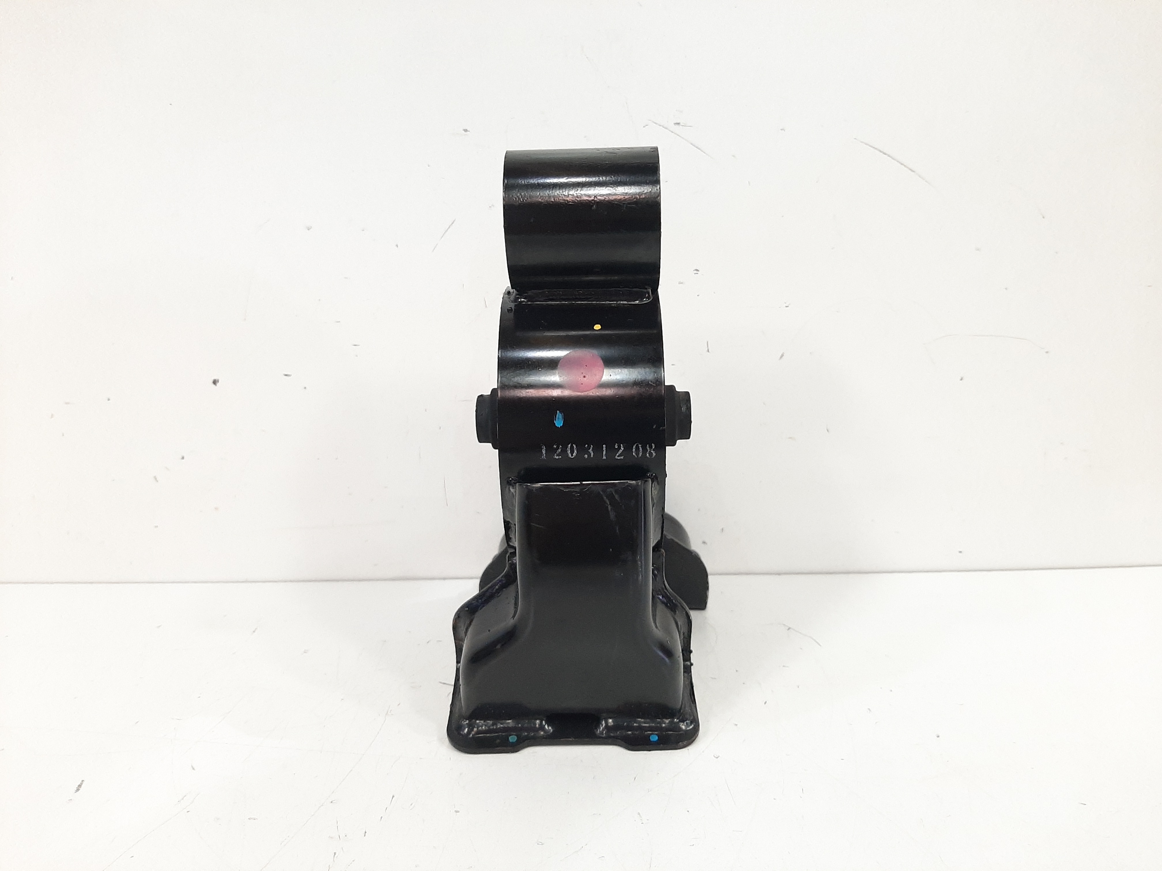Coxim Traseiro Caixa Cambio Kia Cerato Koup Aut. 2011 A 2013 4