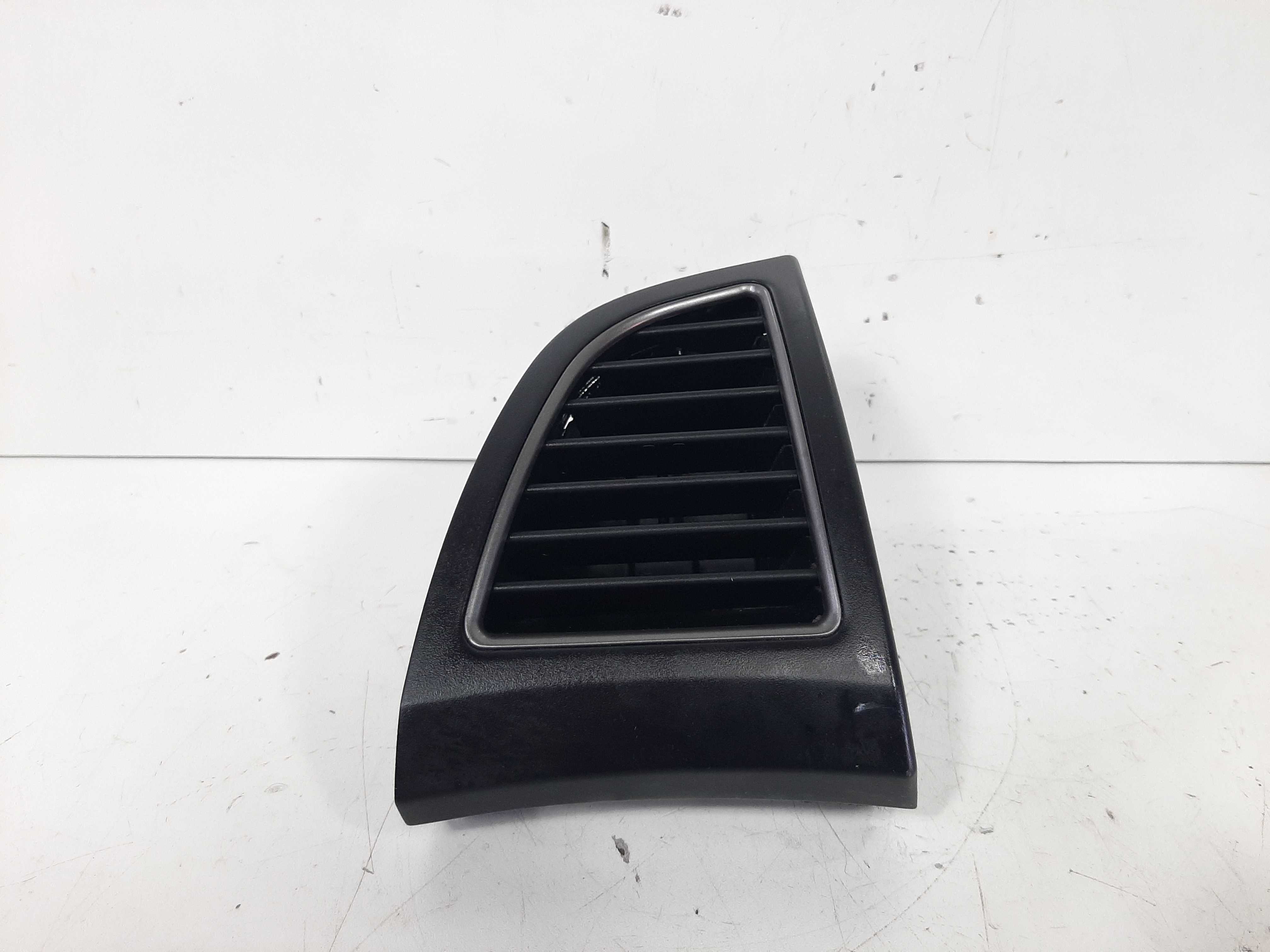 Difusor Ar Lado Direito Painel Hyundai Hb20s 2012 A 2017 1
