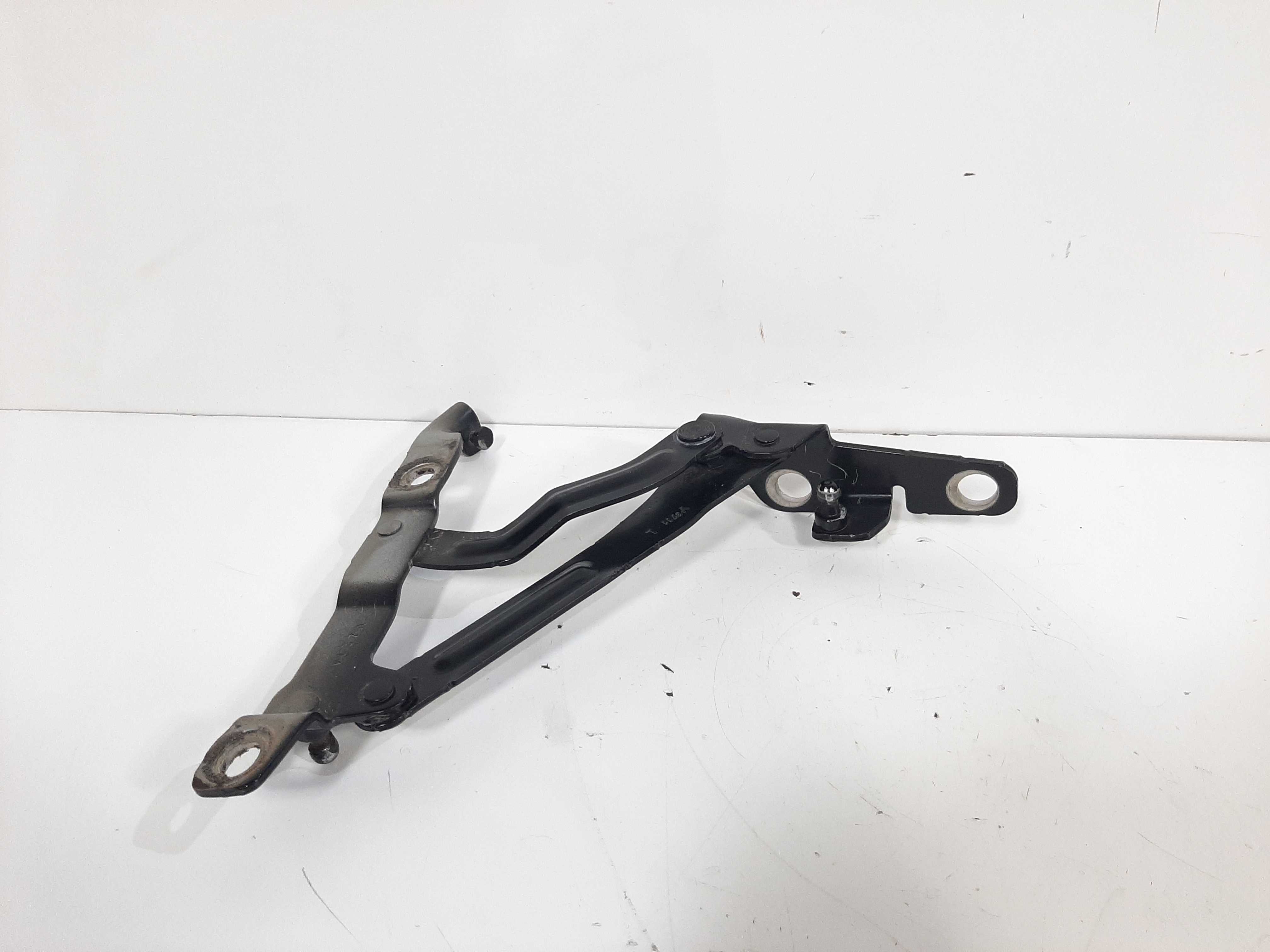 Dobradiça Esquerda Porta Malas Nissan Sentra 2008 A 2013 2
