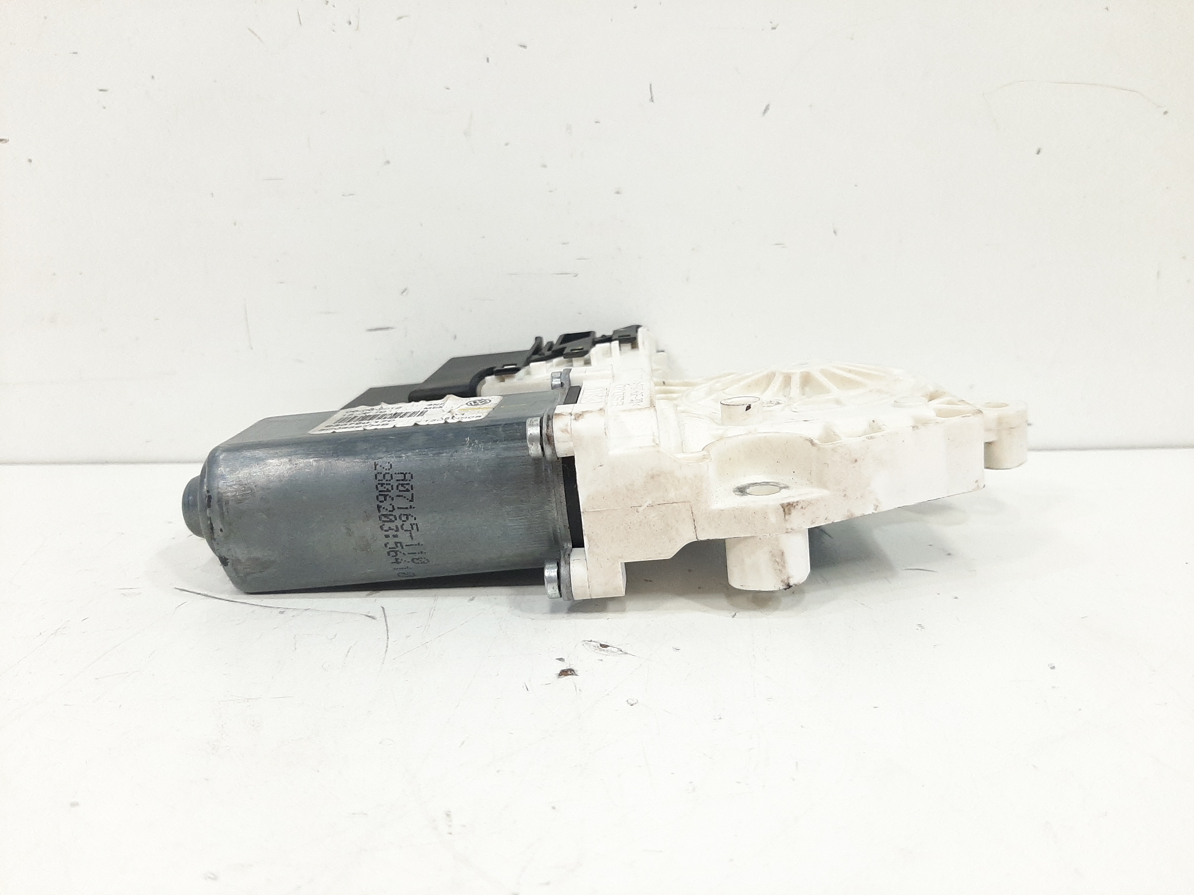 Motor Maquina Vidro Traseira Direita Vw Jetta 2.0 2011 A 17