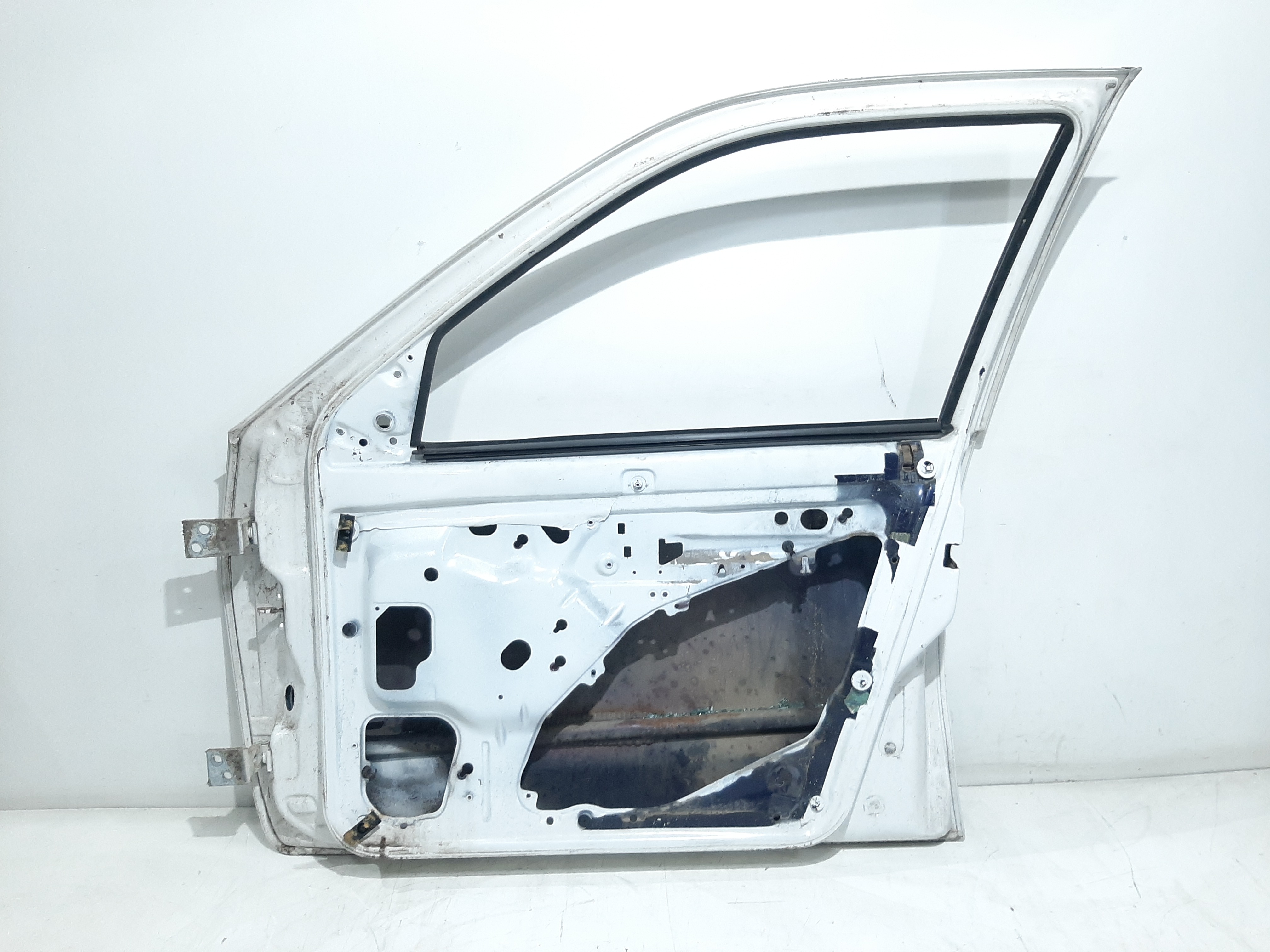Porta Dianteira Direita Vw Volkswagen Polo Van 1999 A 2002 4