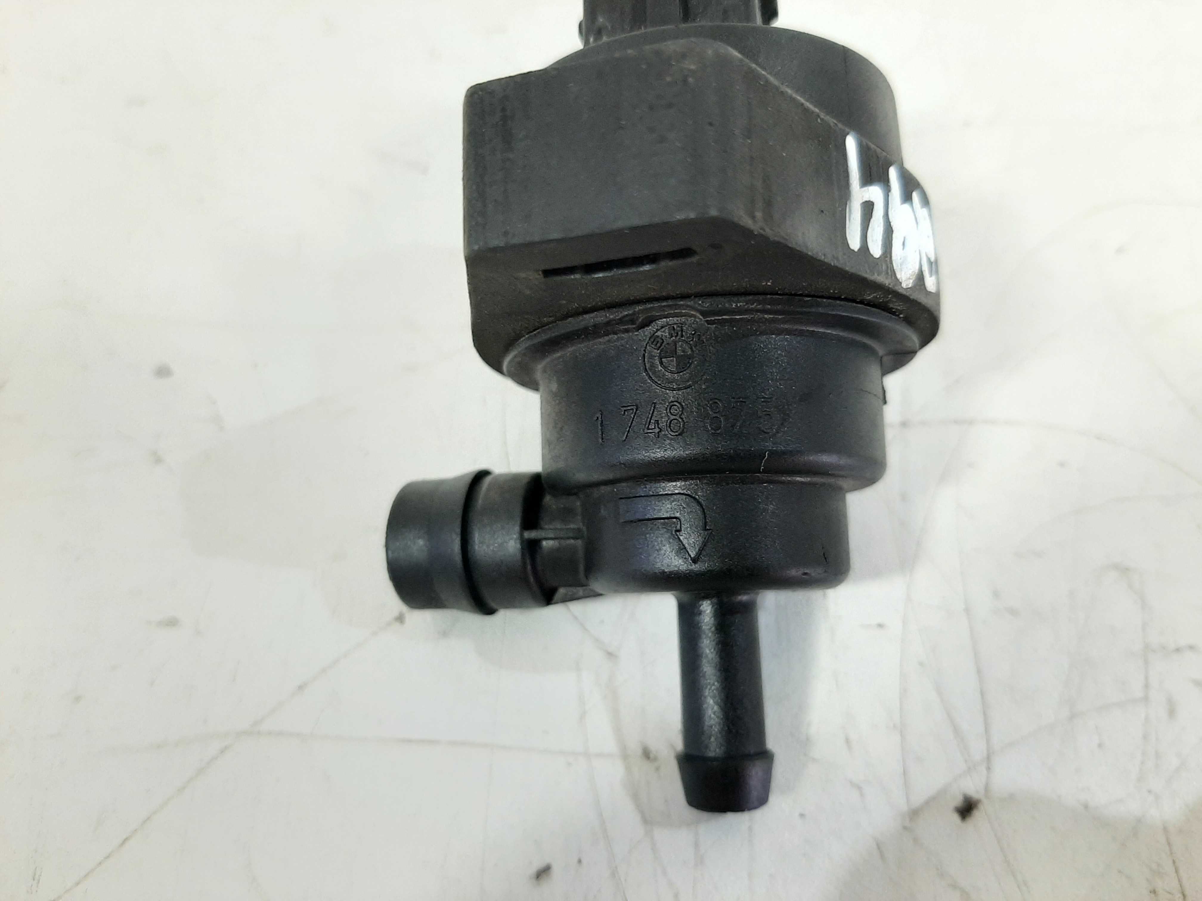 Valvula Solenoide Bmw 540i 4.4 V8 96 A 04 Cod: 1748 875 3
